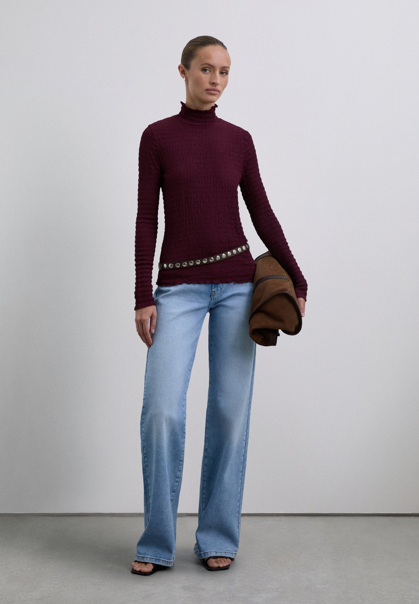 TOP CUELLO ALTO ESTRUCTURA