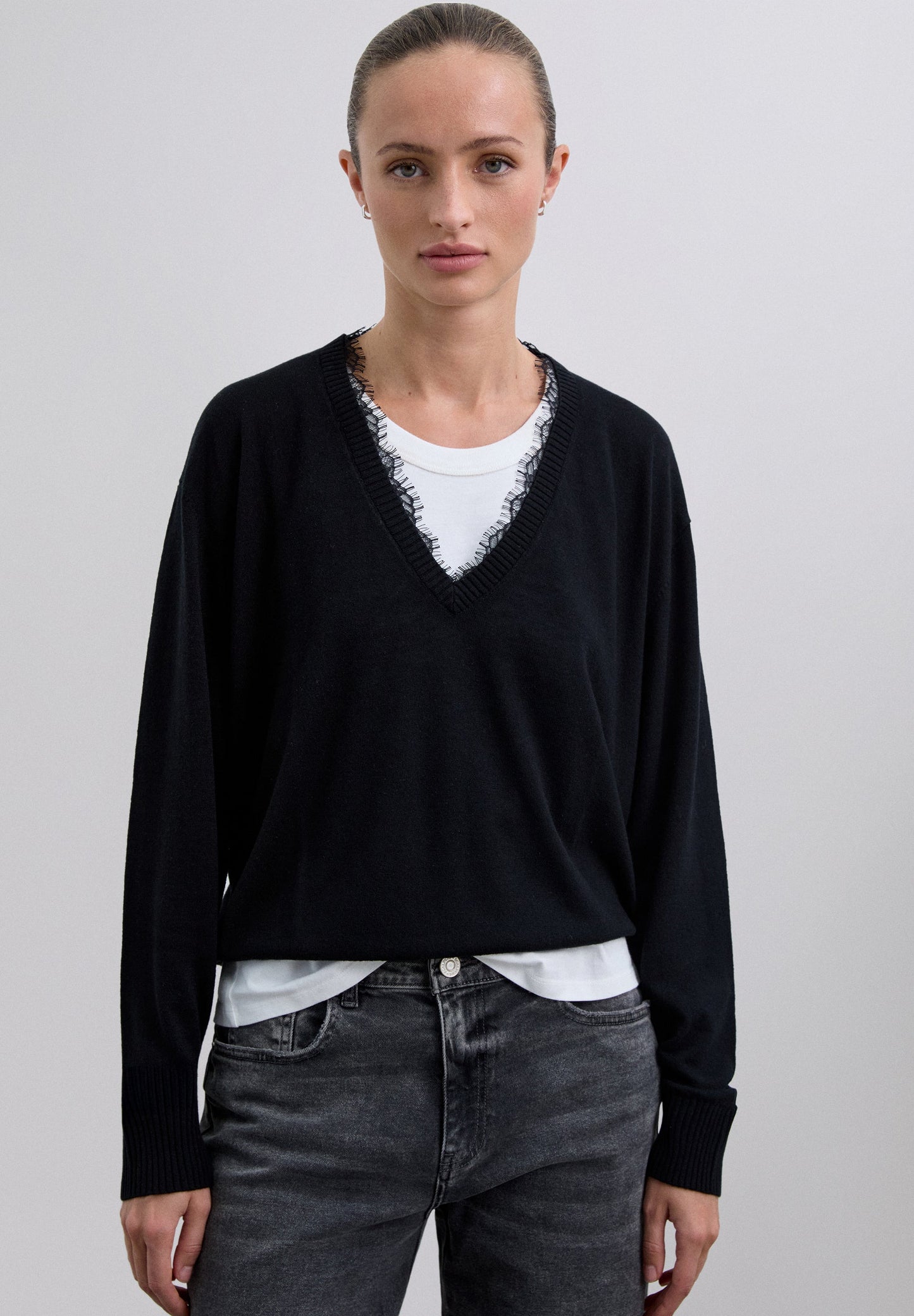 JERSEY ESCOTE V ENCAJE