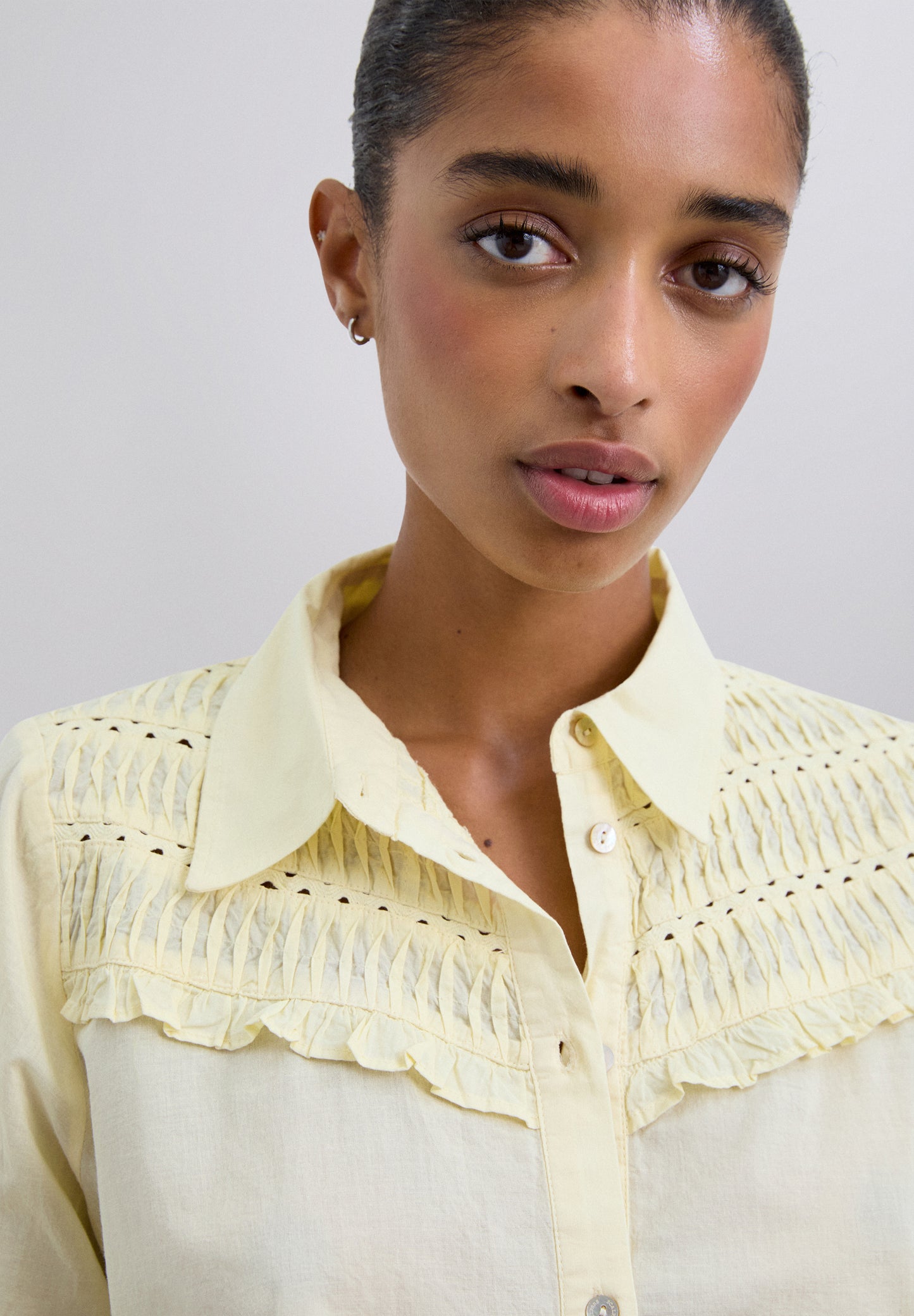 BLUSA DETALLE CANESÚ