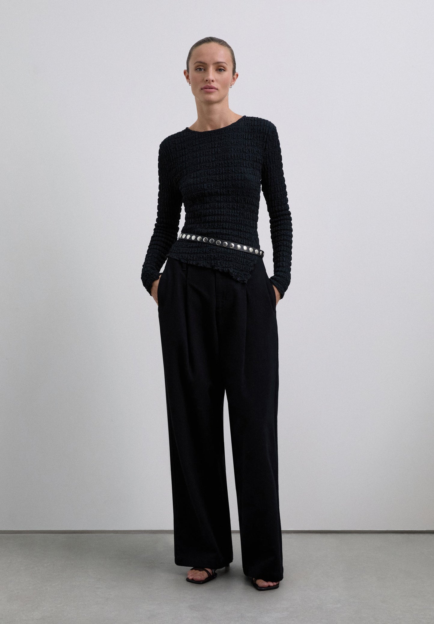 TOP CUELLO REDONDO ESTRUCTURA