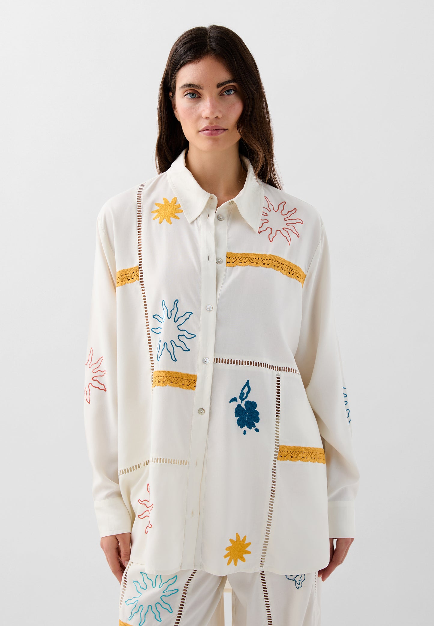 CAMISA RELAXED BORDADA