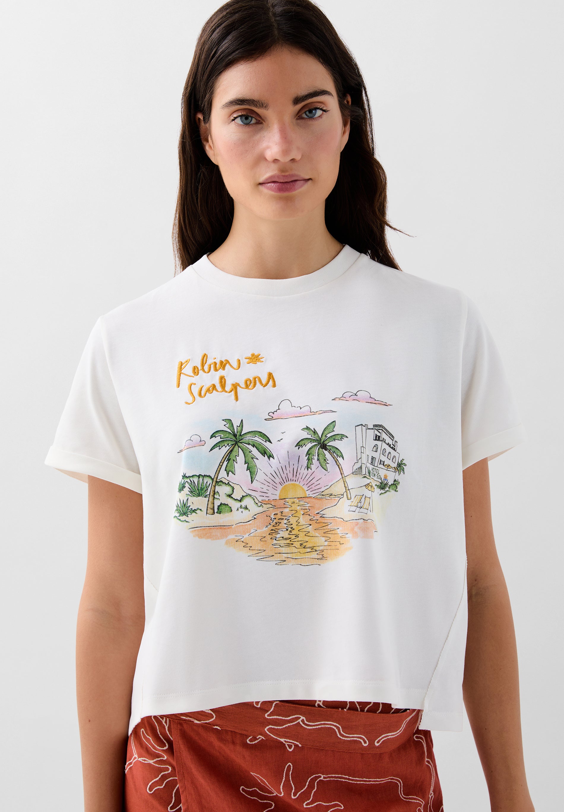 CAMISETA ESTAMPADA BORDADA