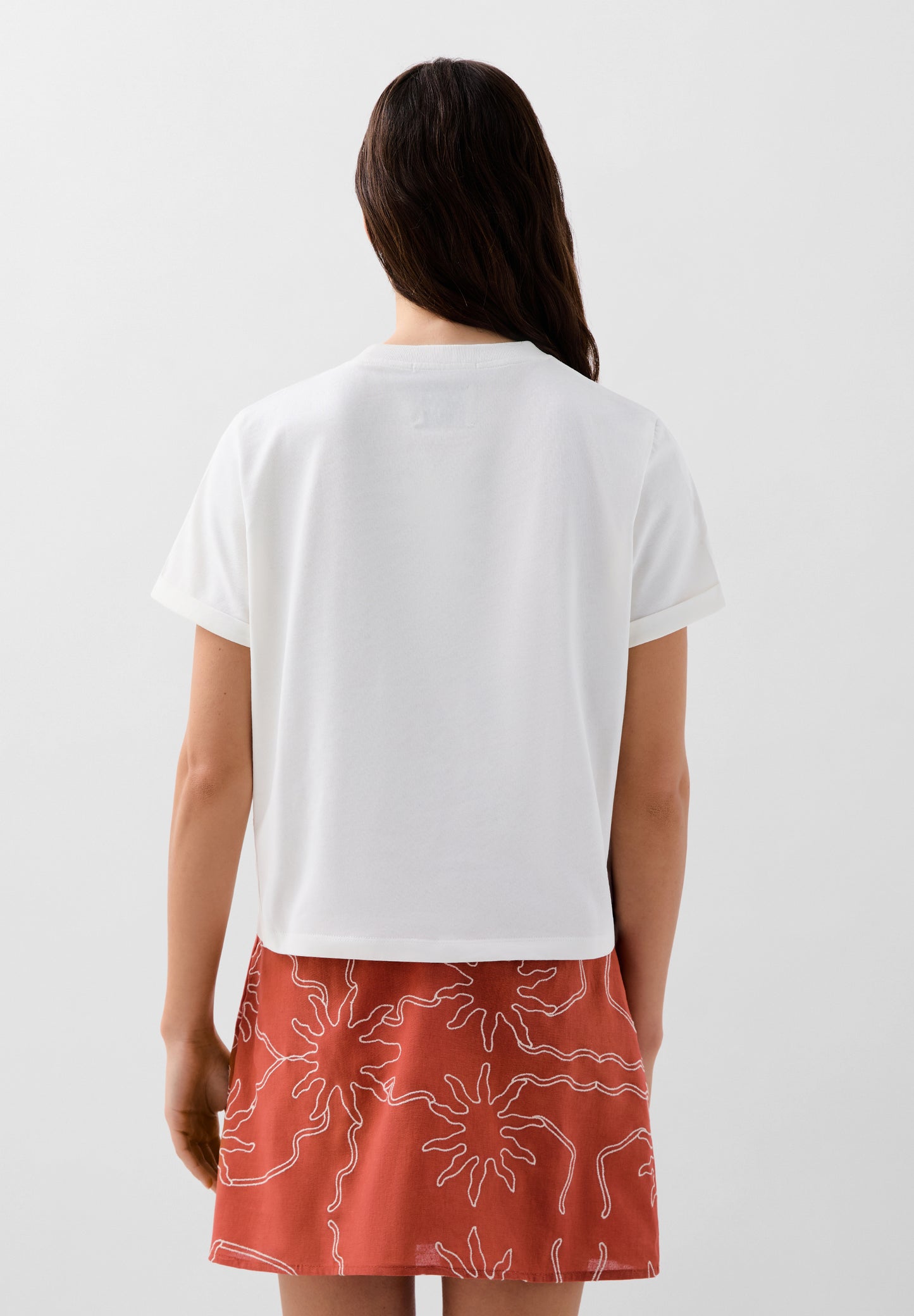 CAMISETA ESTAMPADA BORDADA