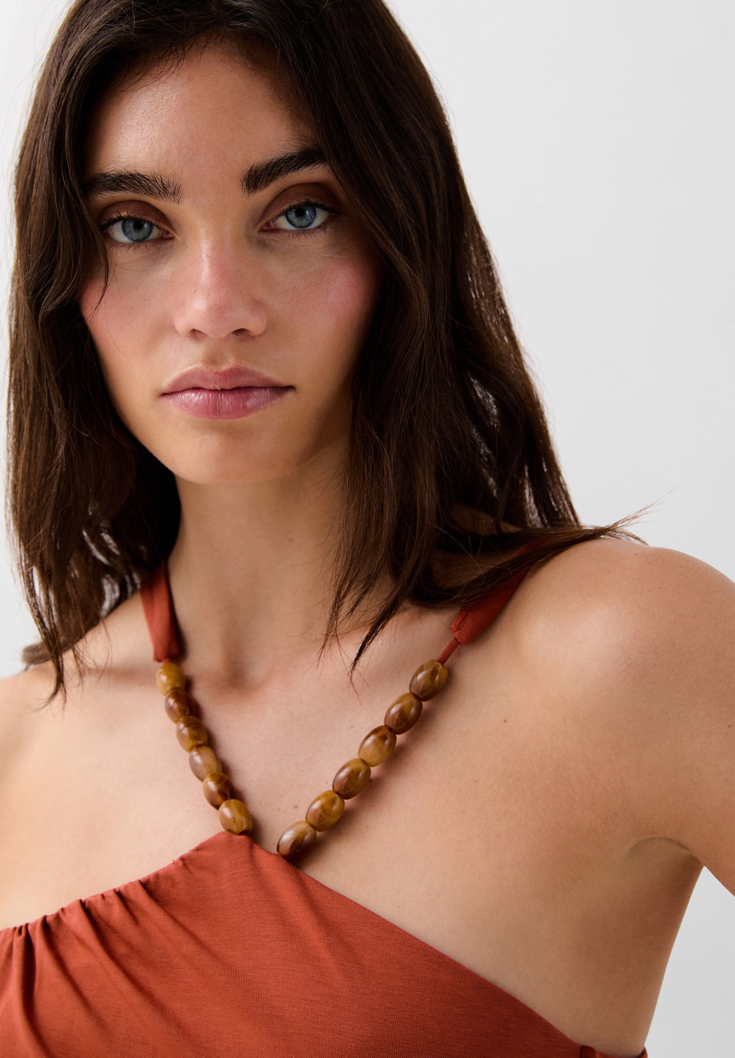 VESTIDO MIDI ASIMÉTRICO
