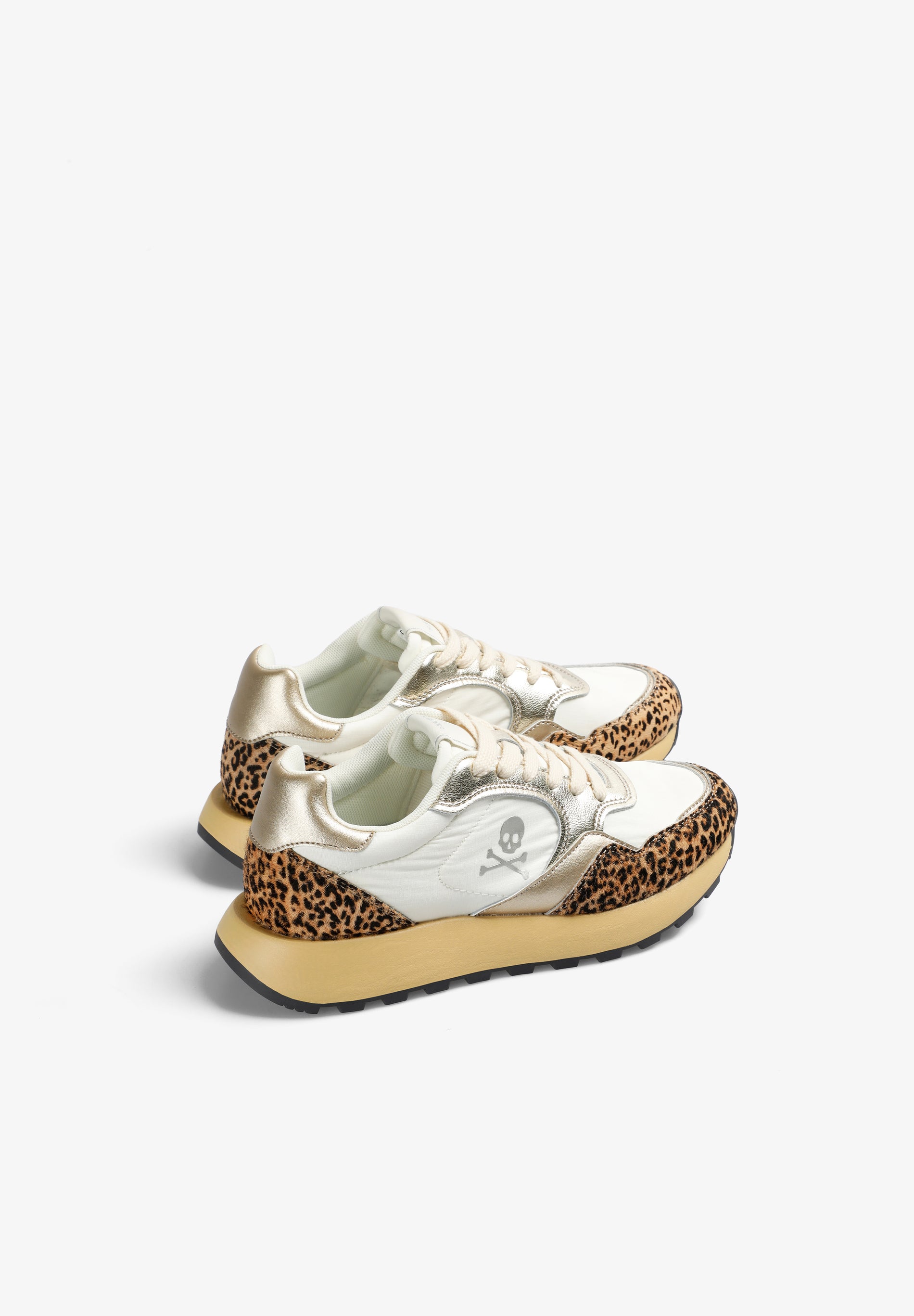 SNEAKERS METALIZADAS ANIMAL PRINT - Scalpers