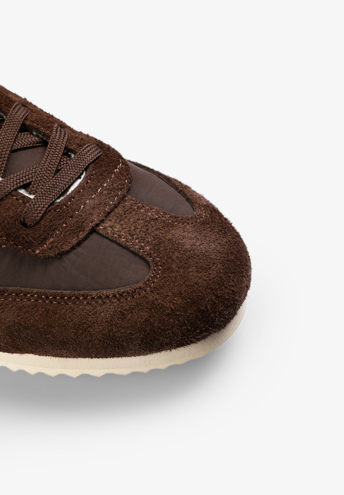 ZAPATILLA DE ANTE CONTRASTE