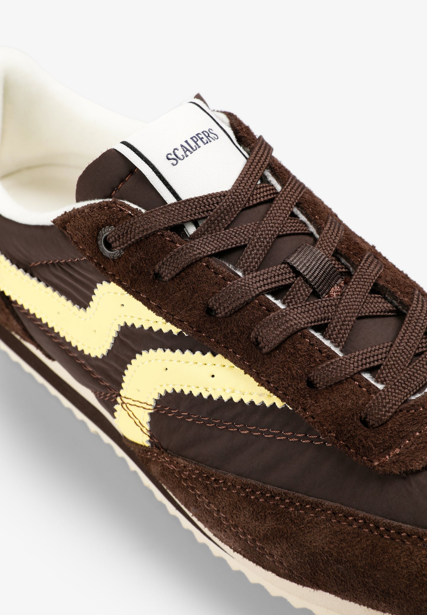 ZAPATILLA DE ANTE CONTRASTE - Scalpers