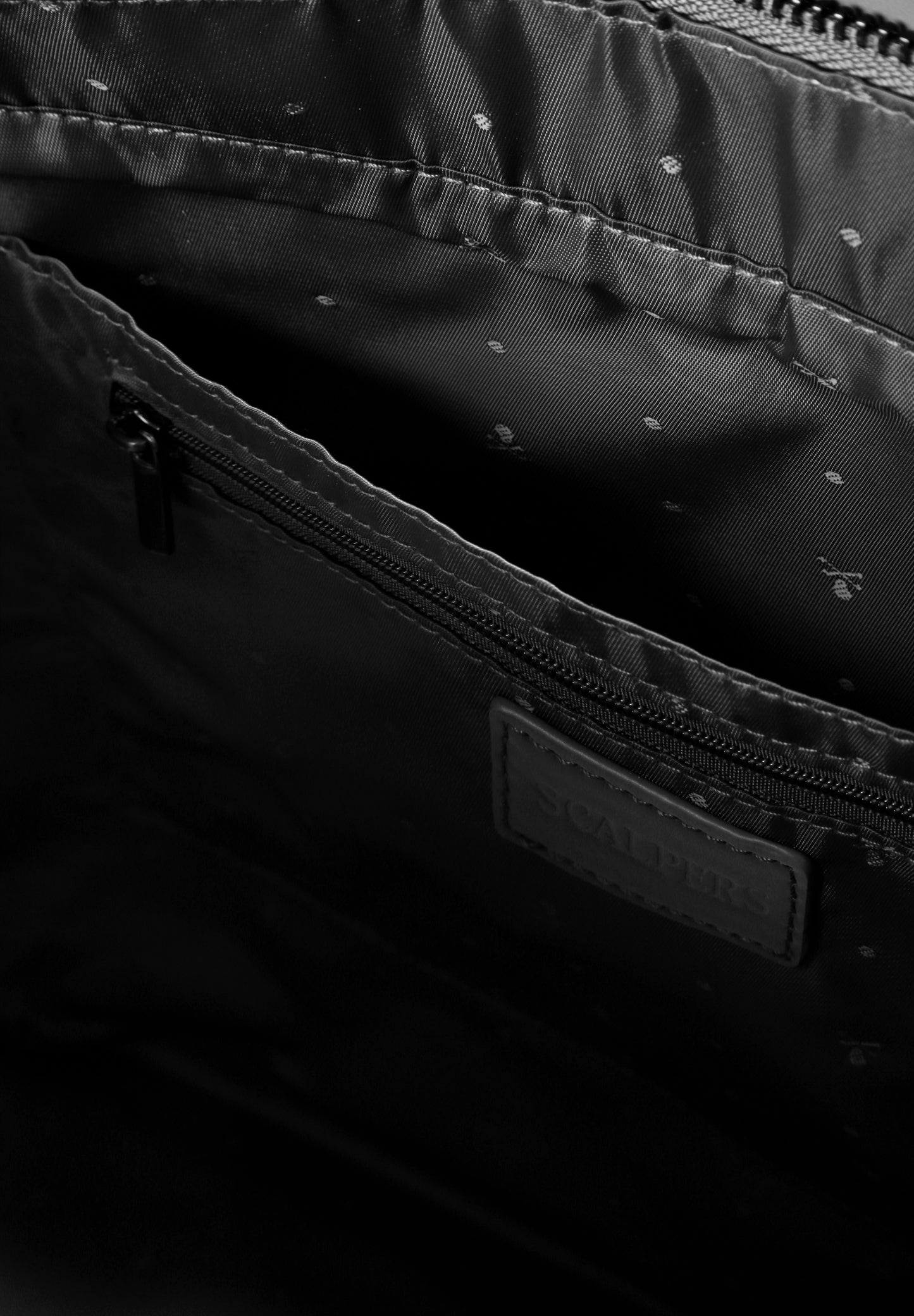 SCNYCHAINEDAY BAG