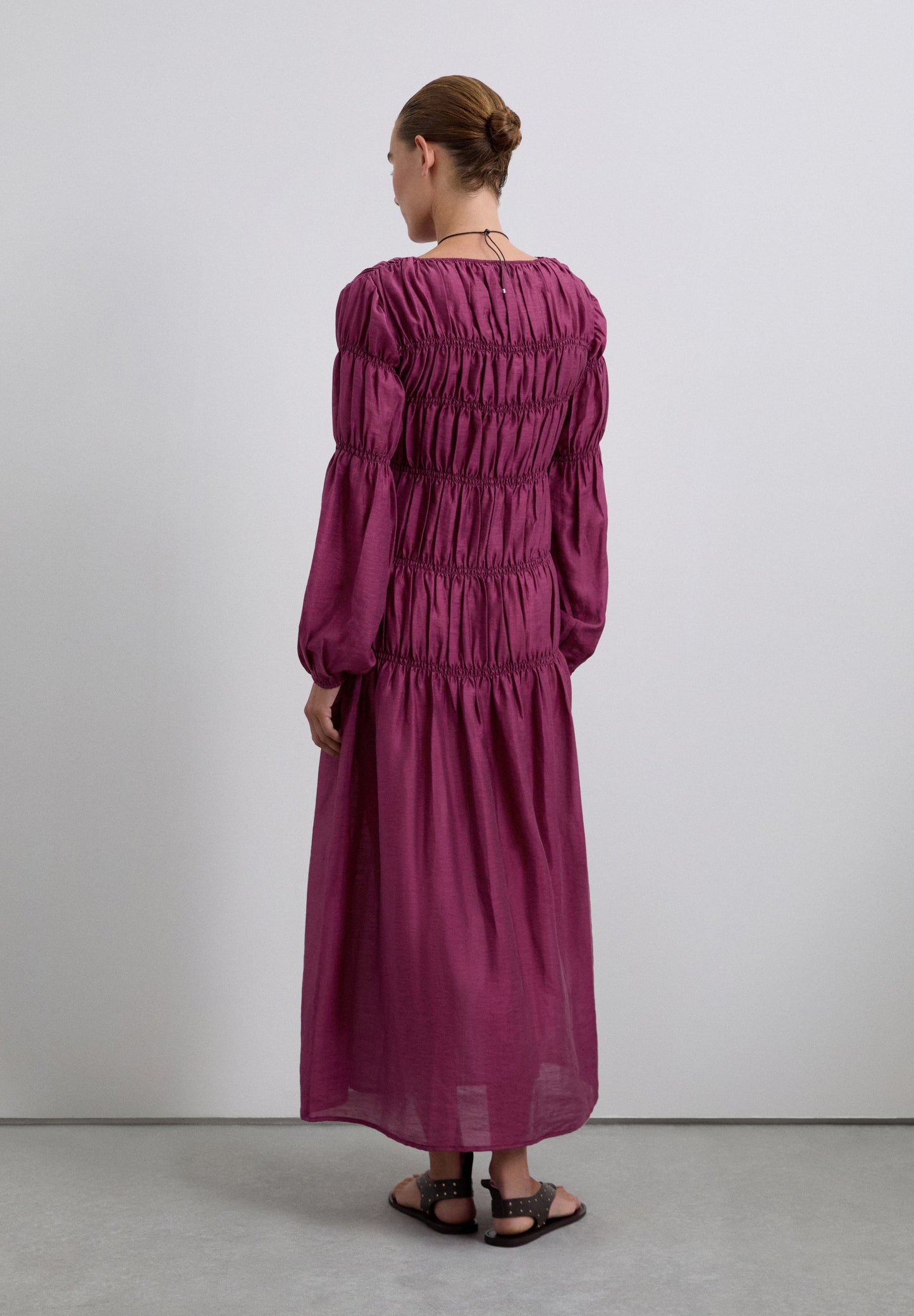 VESTIDO SMOCK MANGA ABULLONADA