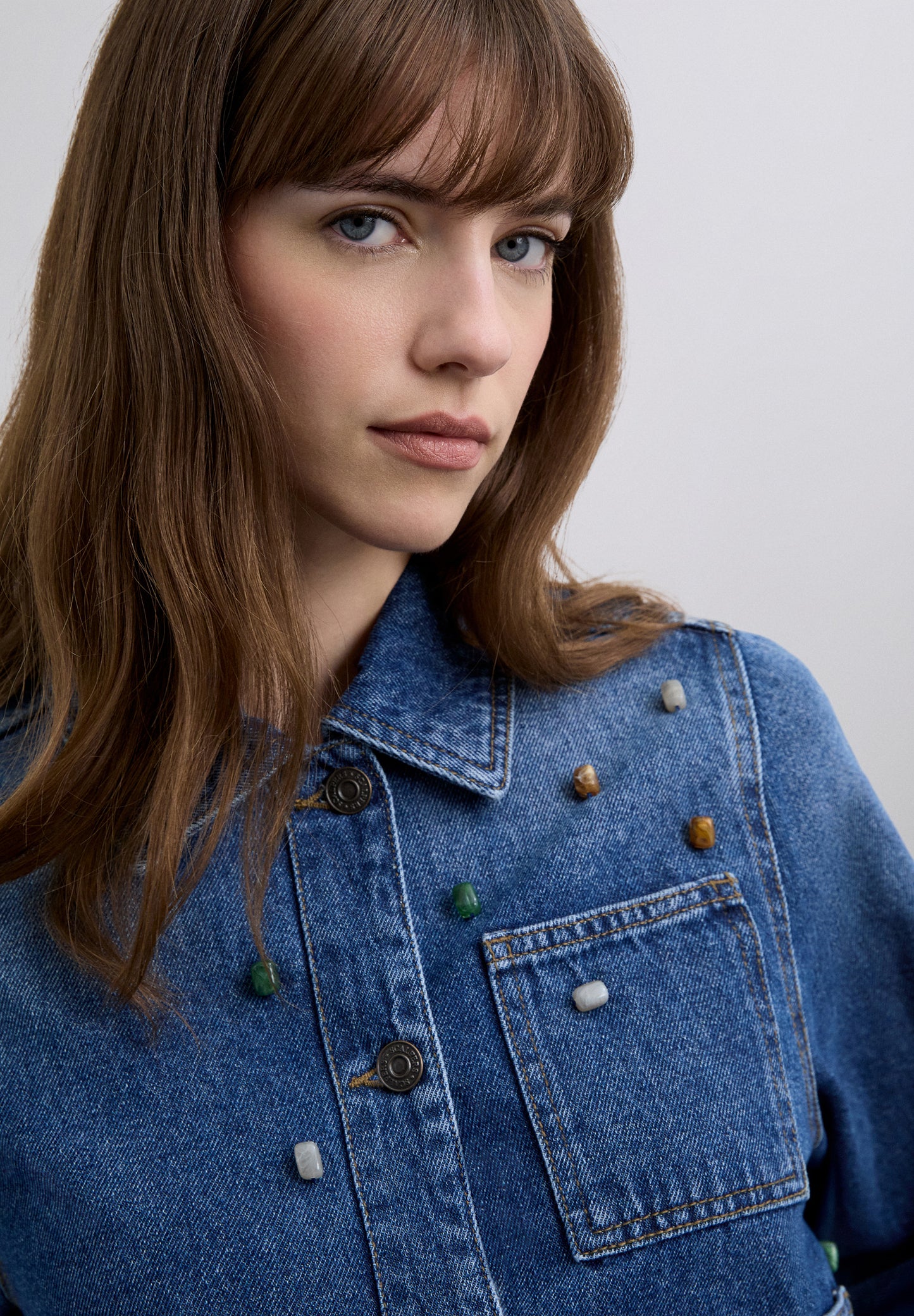 CHAQUETA VAQUERA CON ABALORIOS