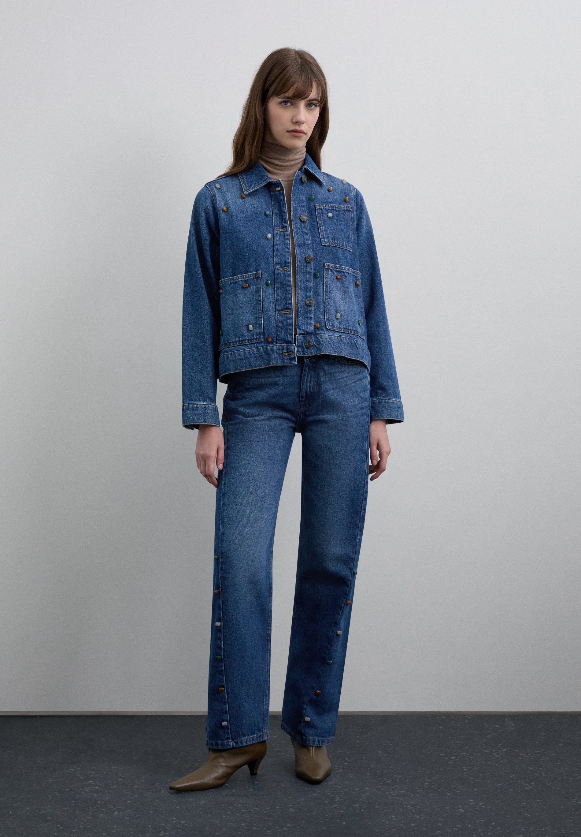 PANTALÓN DE TIRO ALTO APLIQUES - Scalpers
