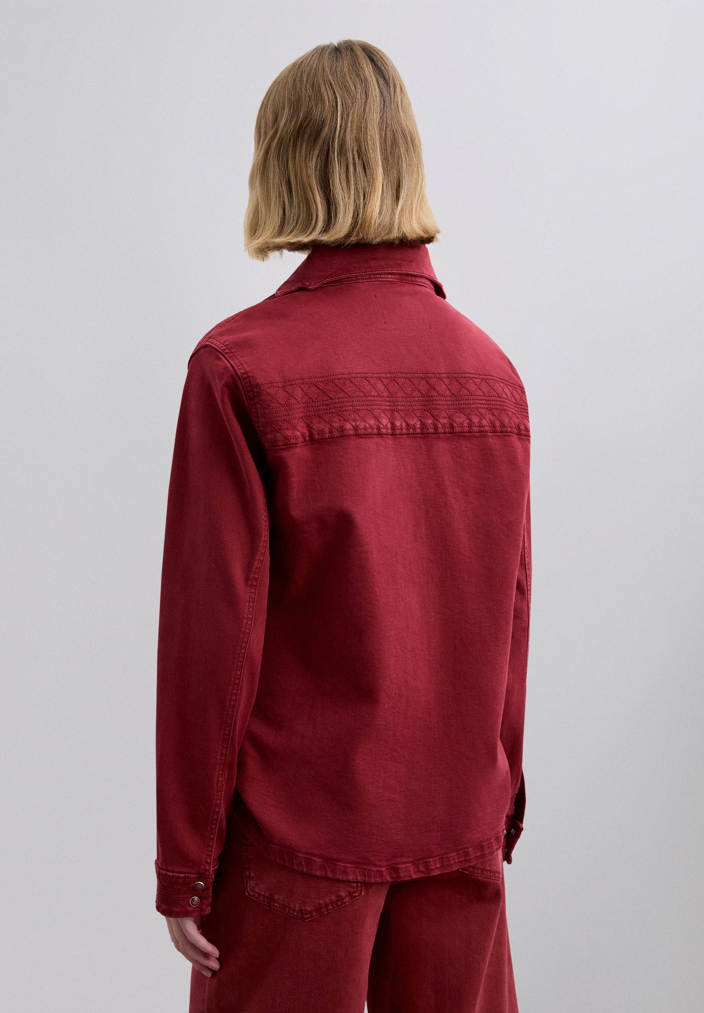 CAMISA VAQUERA COSTURAS EN ONDAS