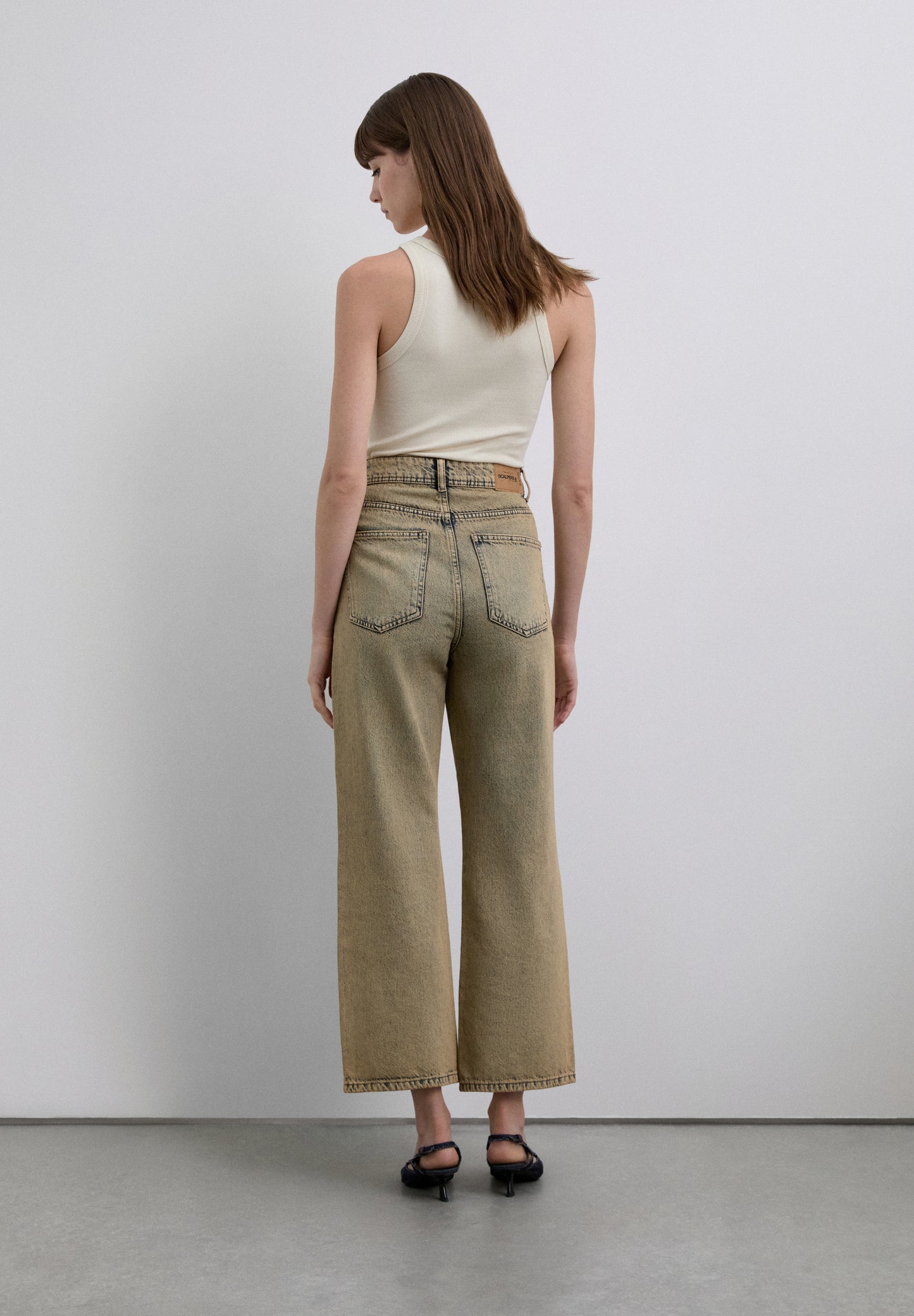 JEANS RECTOS EFECTO LAVADO