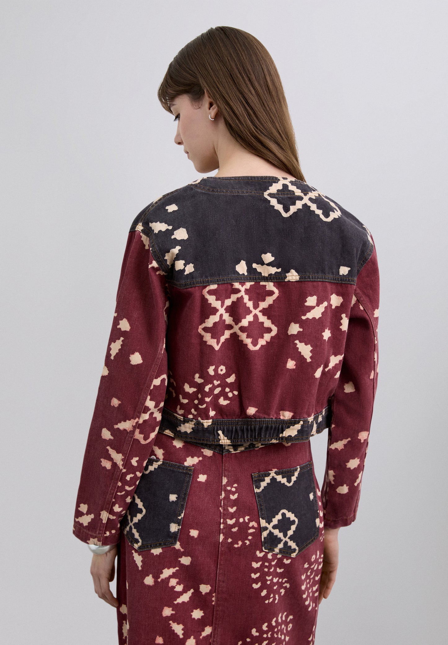 CAMISA DENIM CROP ESTAMPADA