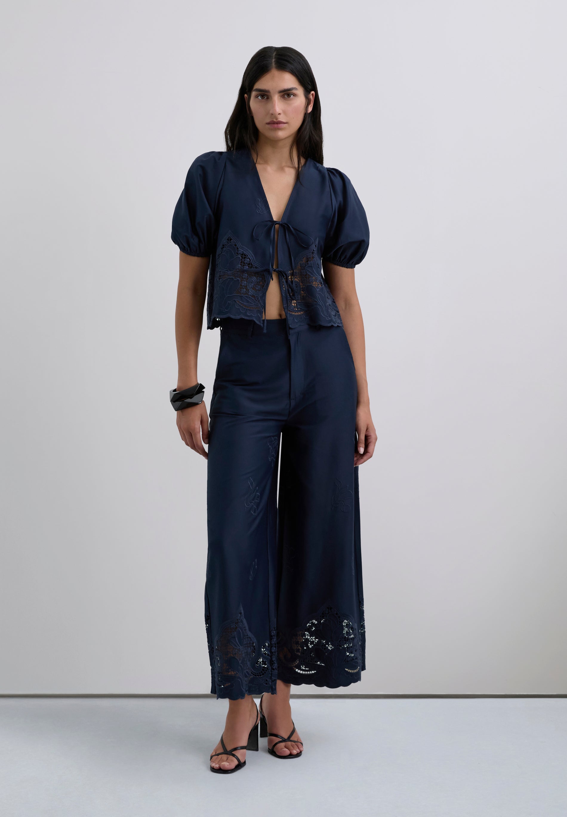 PANTALÓN CULOTTE BORDADO