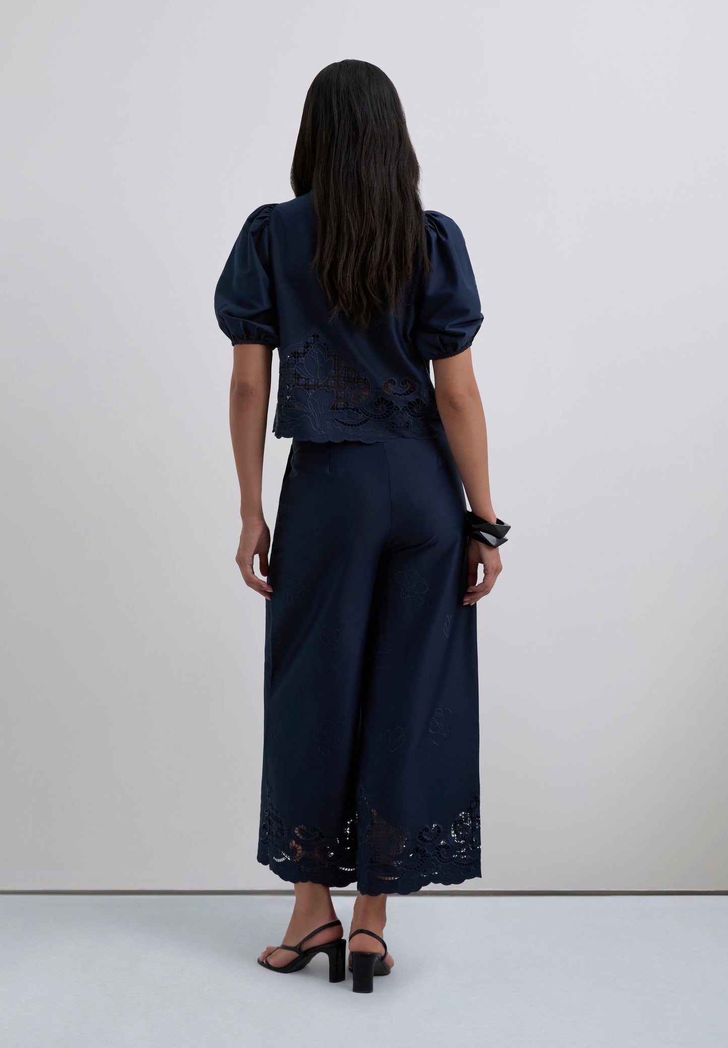 PANTALÓN CULOTTE BORDADO