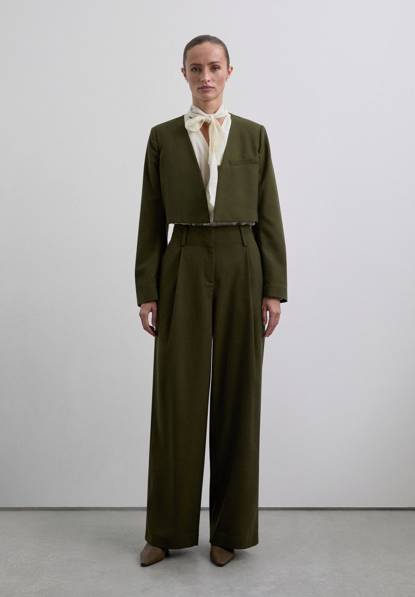 BLAZER CROPPED DESMONTABLE