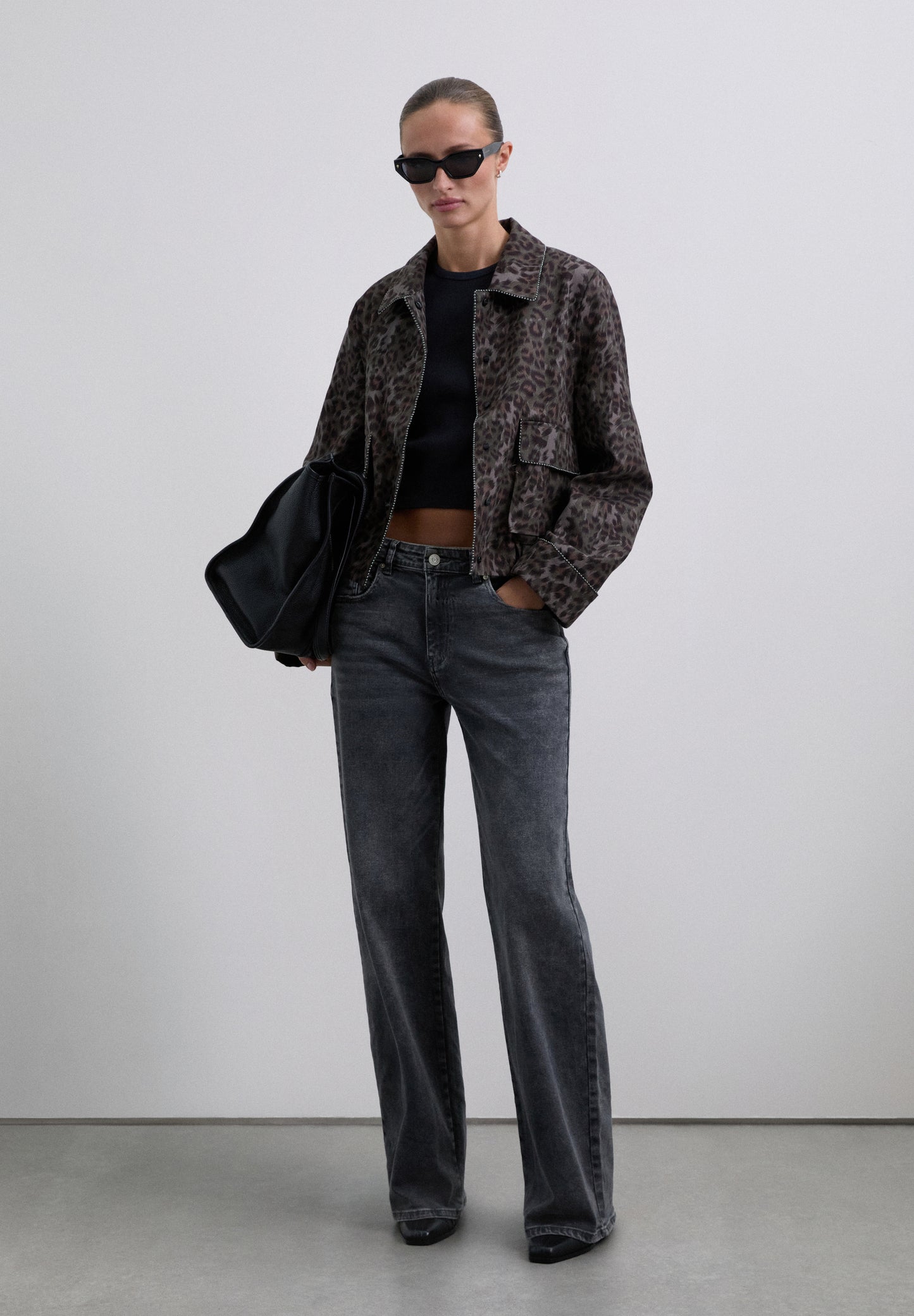 CHAQUETA ANIMAL PRINT STUDS