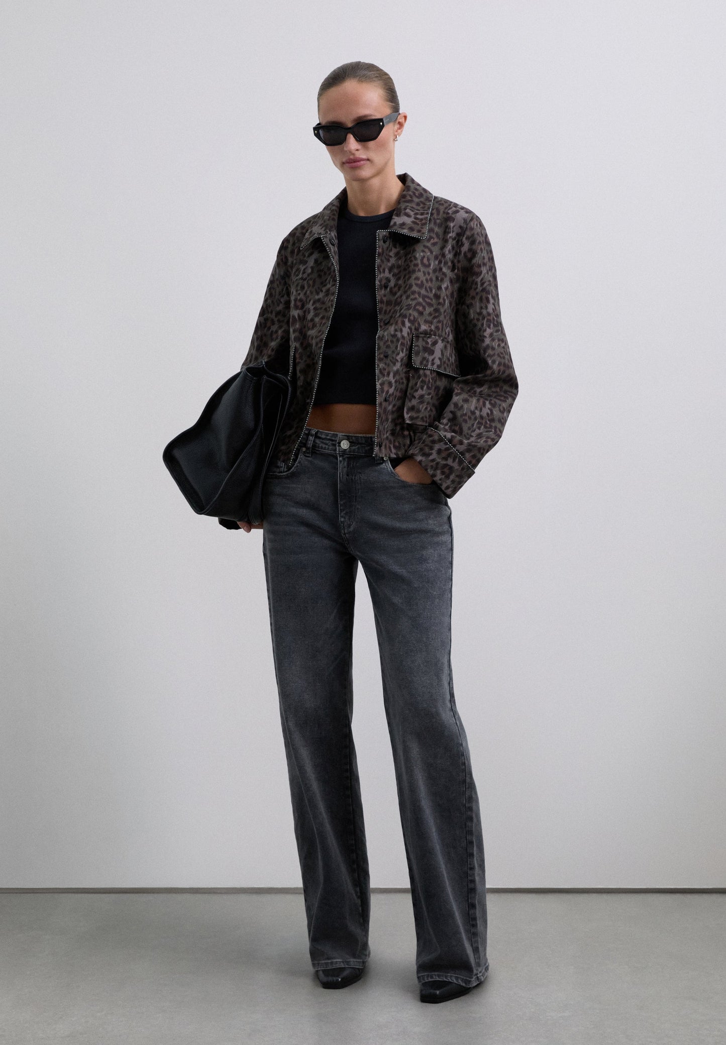 CHAQUETA ANIMAL PRINT STUDS