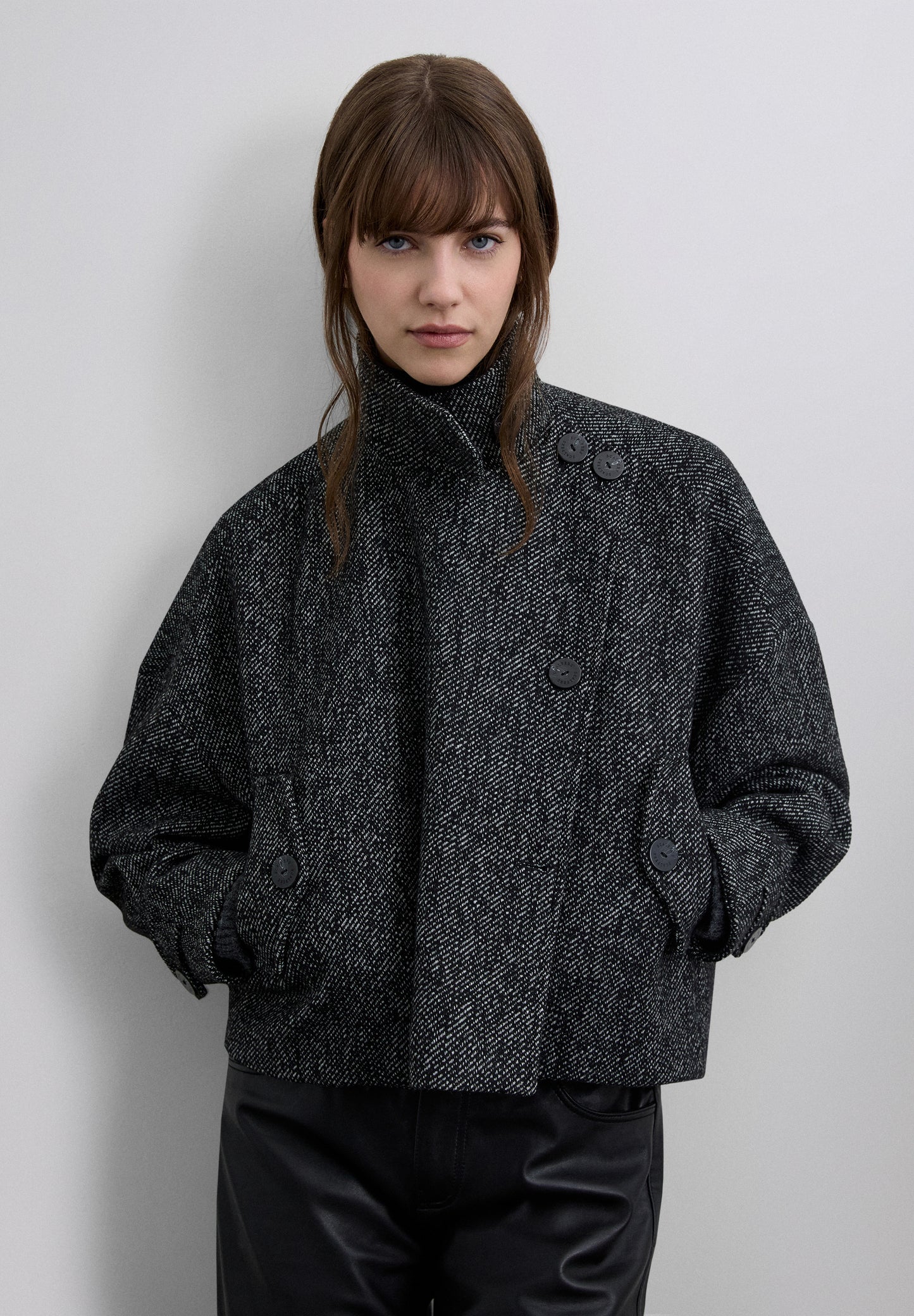 CHAQUETA SARGA CRUZADA