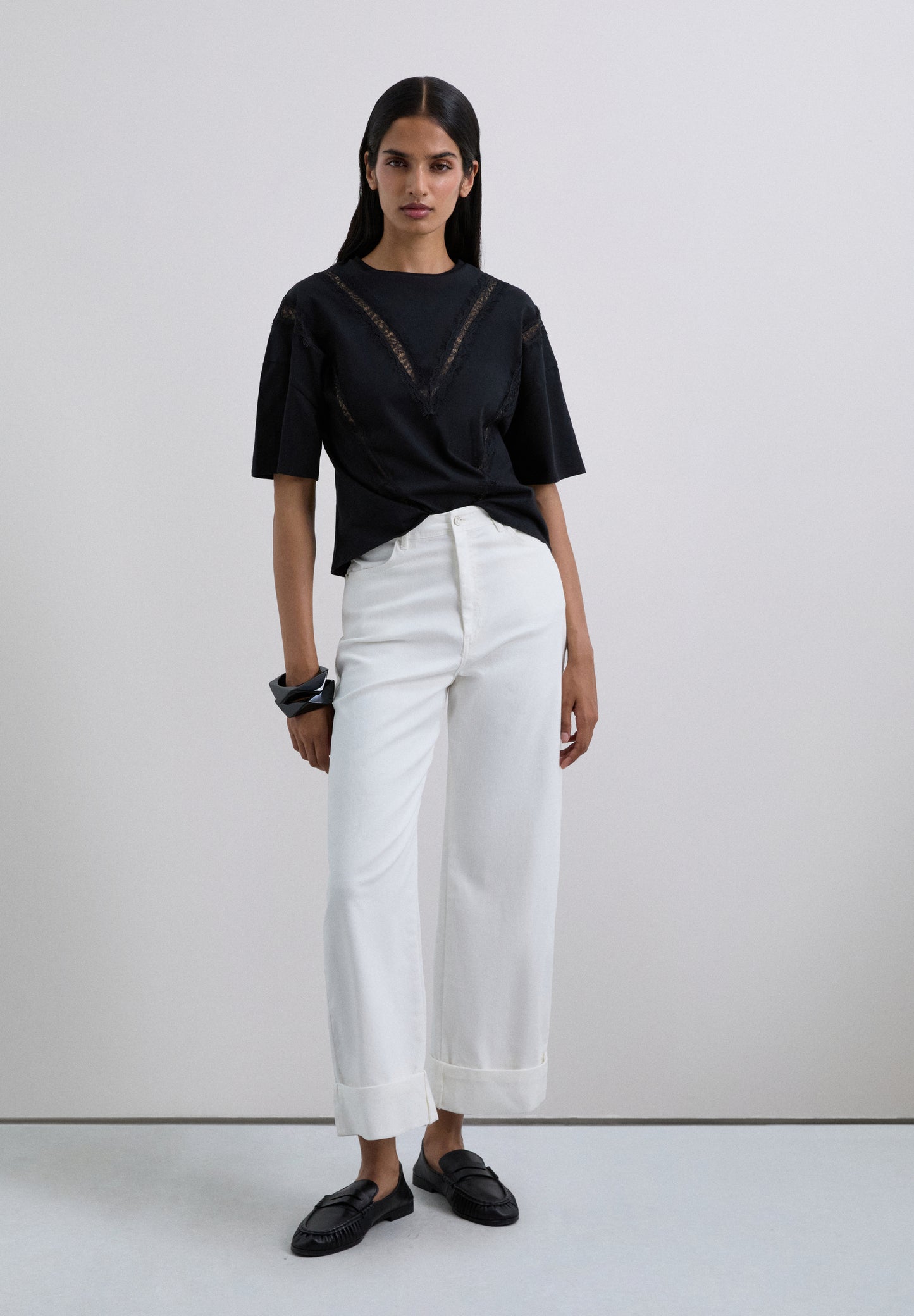 SCLACE TEE