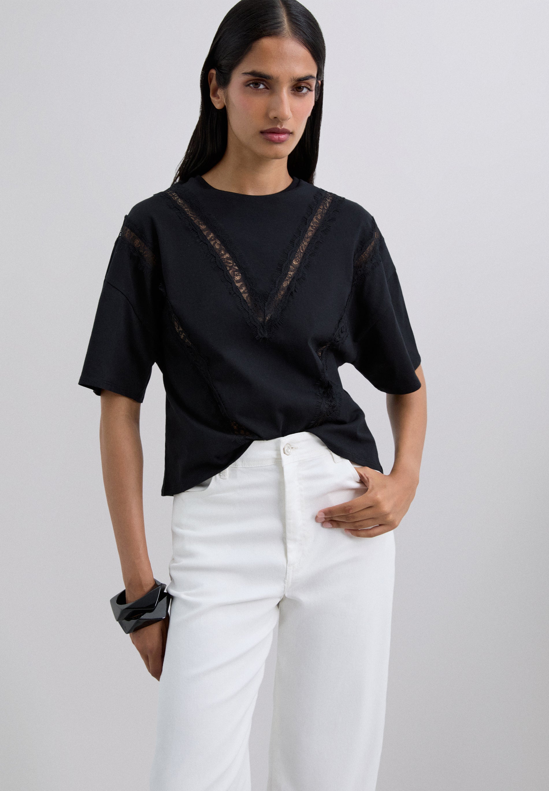 SCLACE TEE