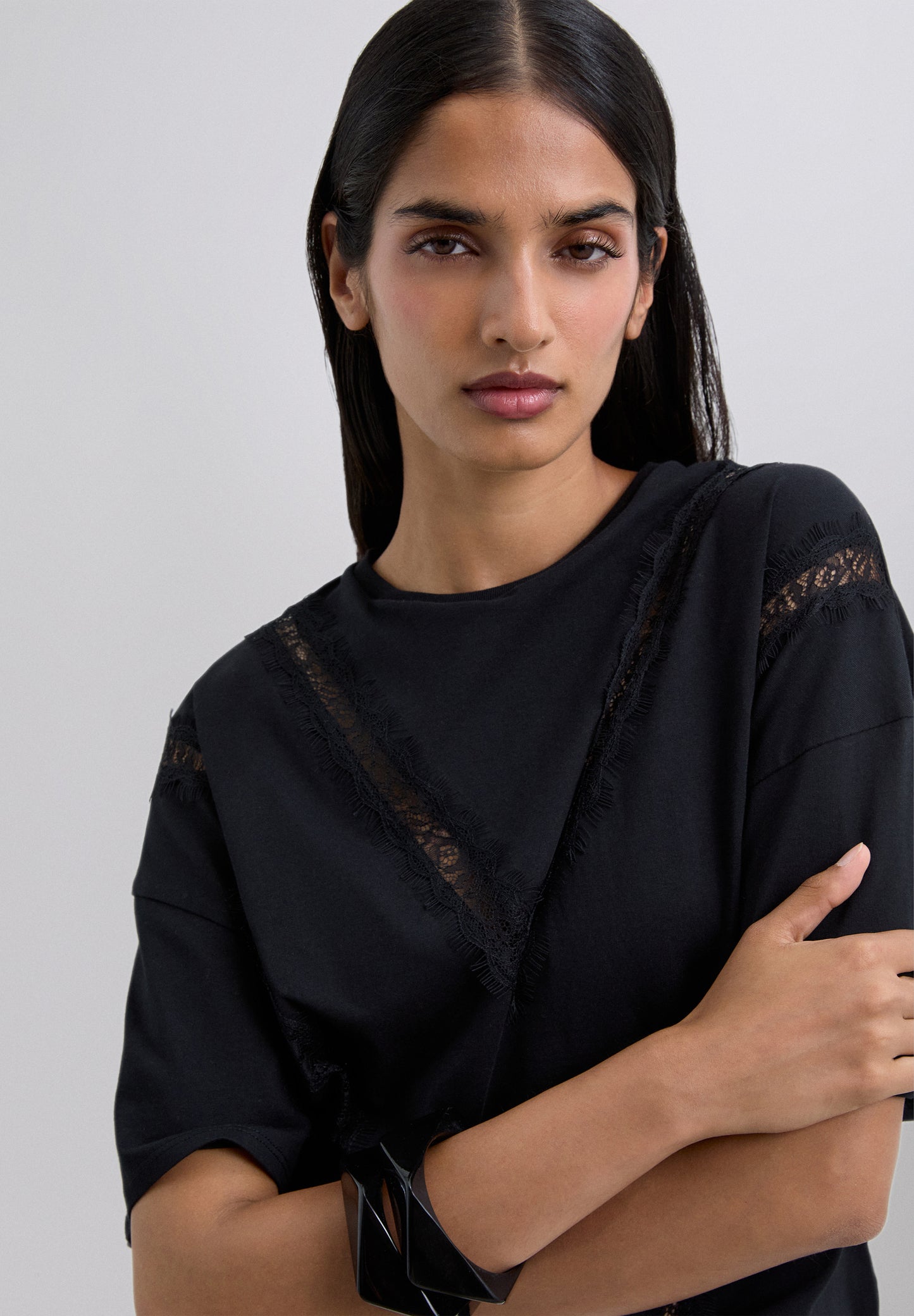 SCLACE TEE