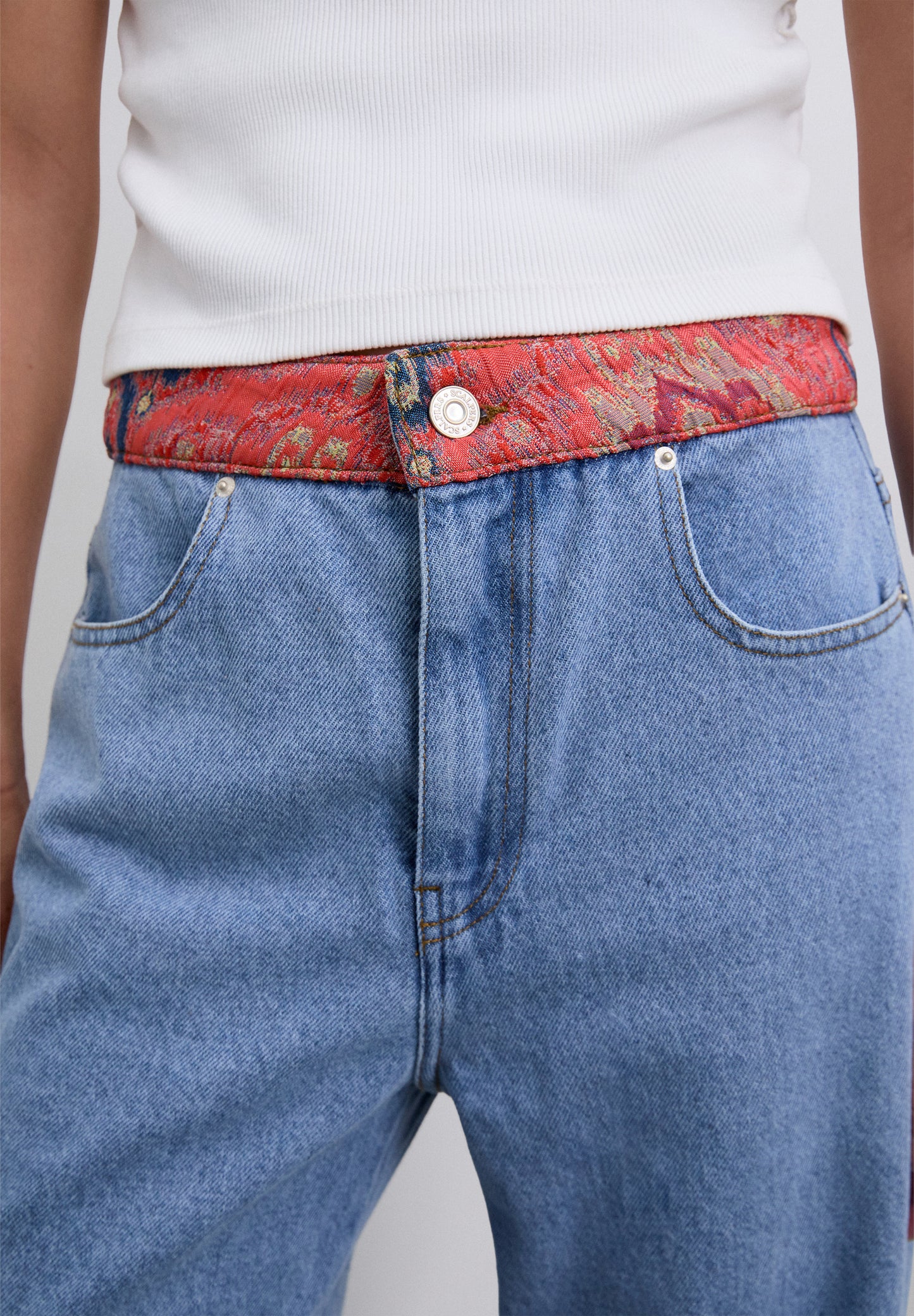 PANTALÓN DENIM TIRO MEDIO