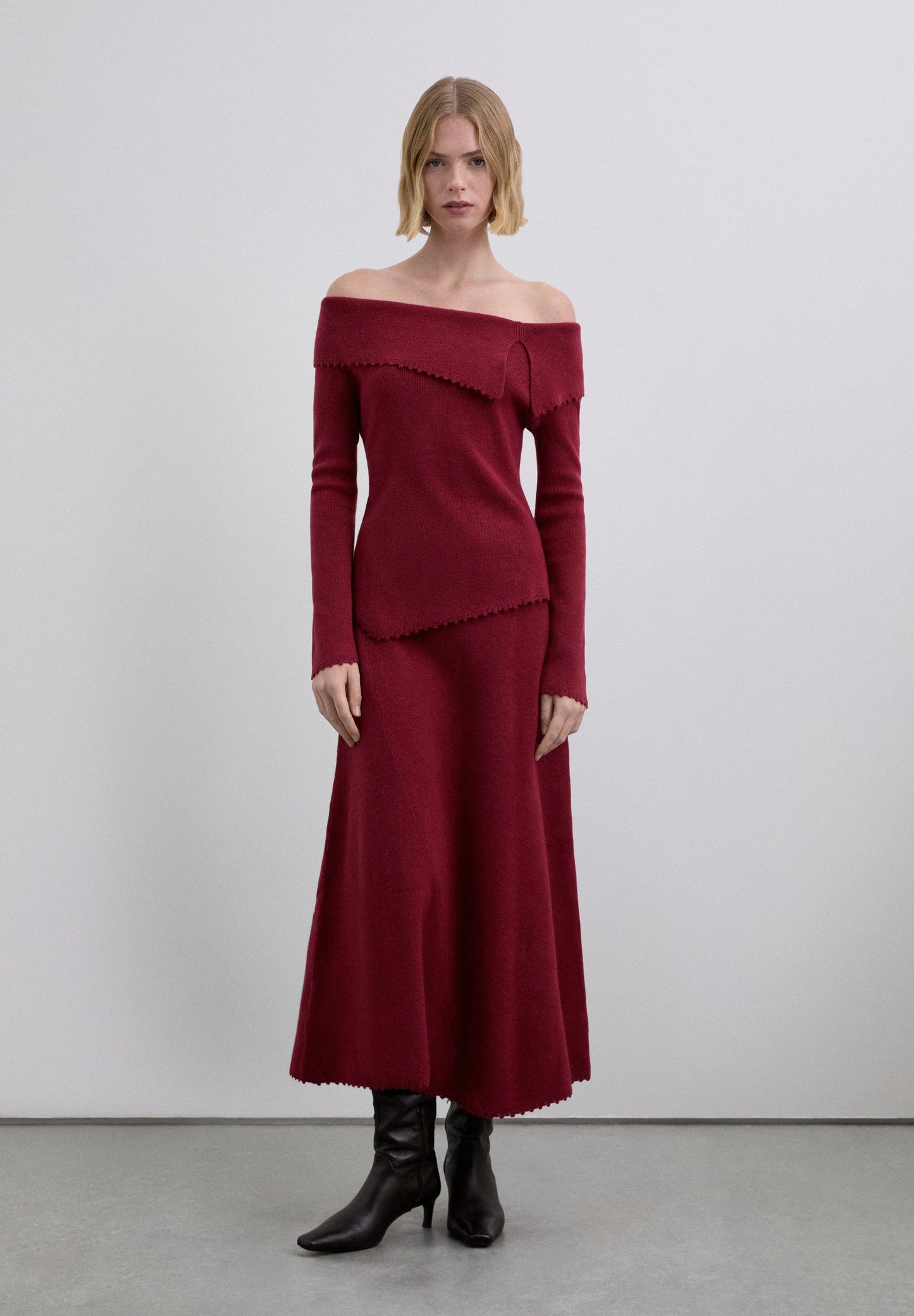 JERSEY CON HOMBROS DESCUBIERTOS