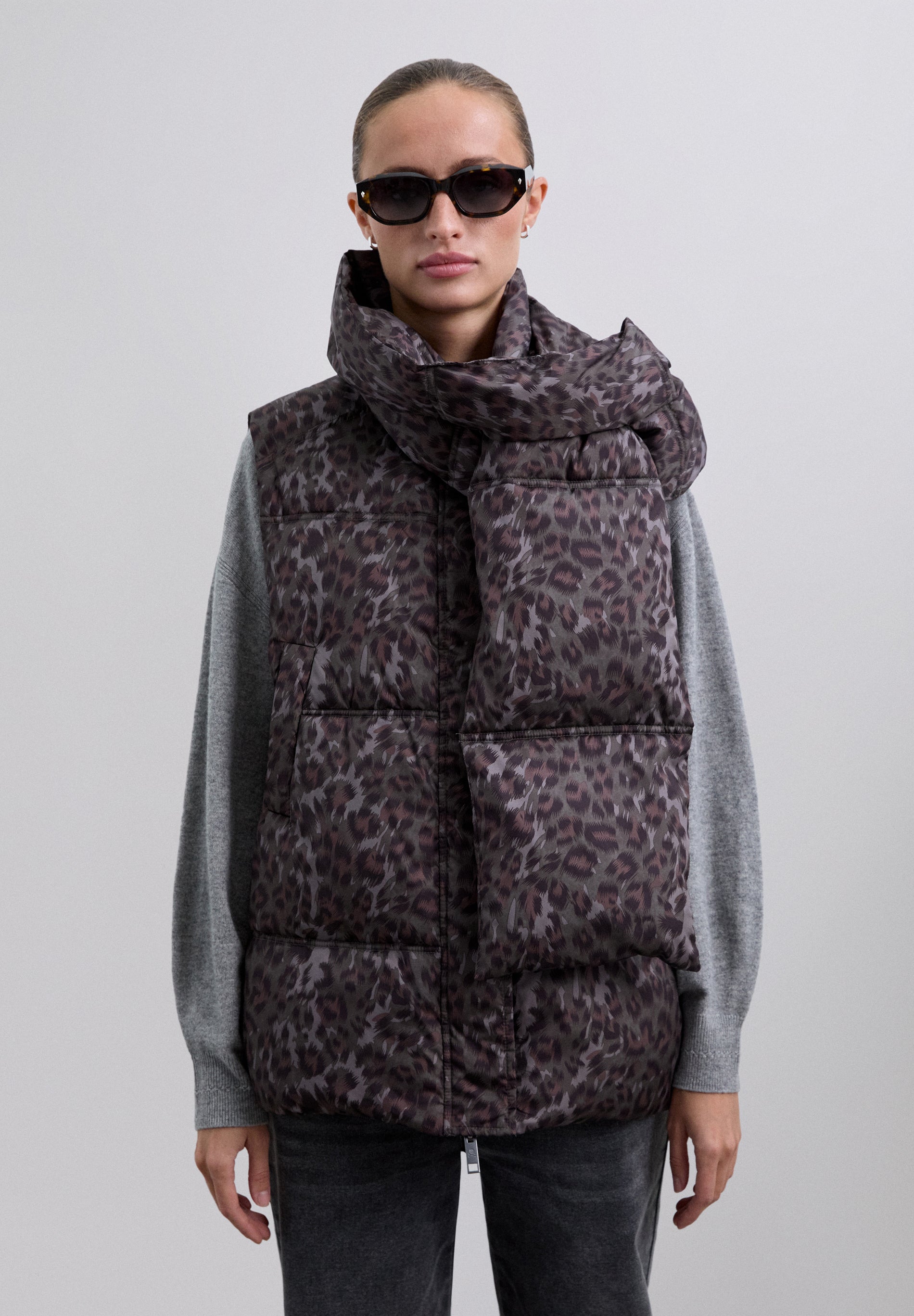 CHALECO ANIMAL PRINT DESMONTABLE