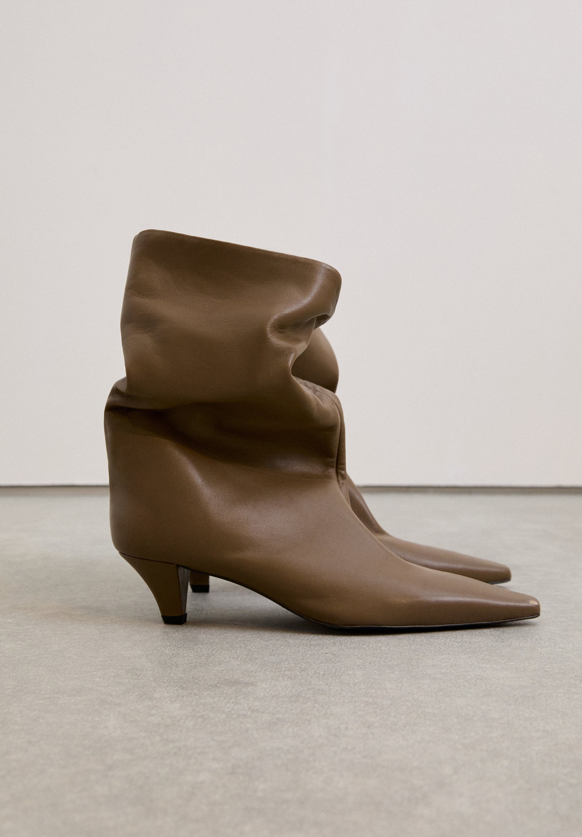 SCBAGGYLOW BOOTS