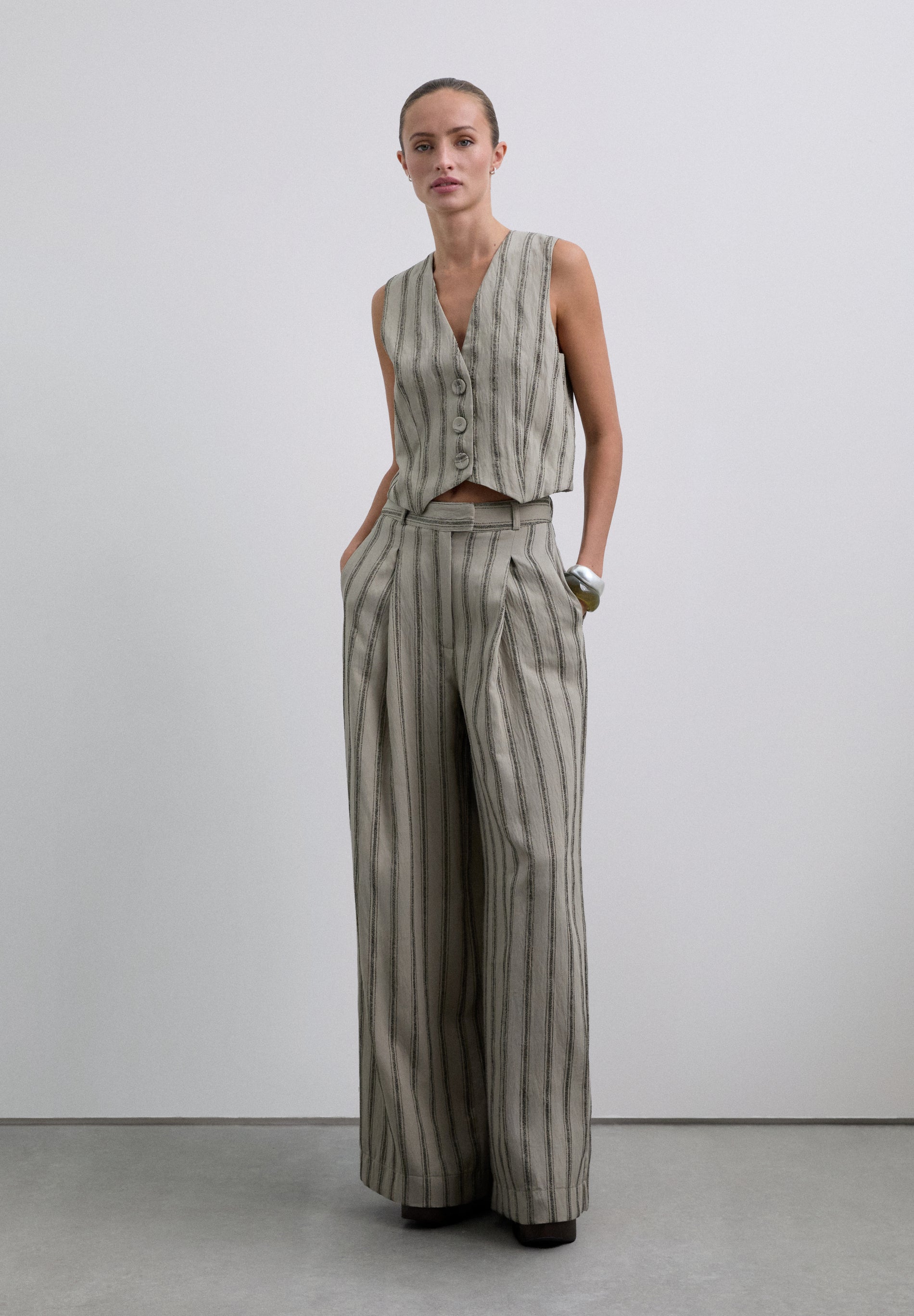 PANTALÓN CULOTTE DE PINZA RAYAS