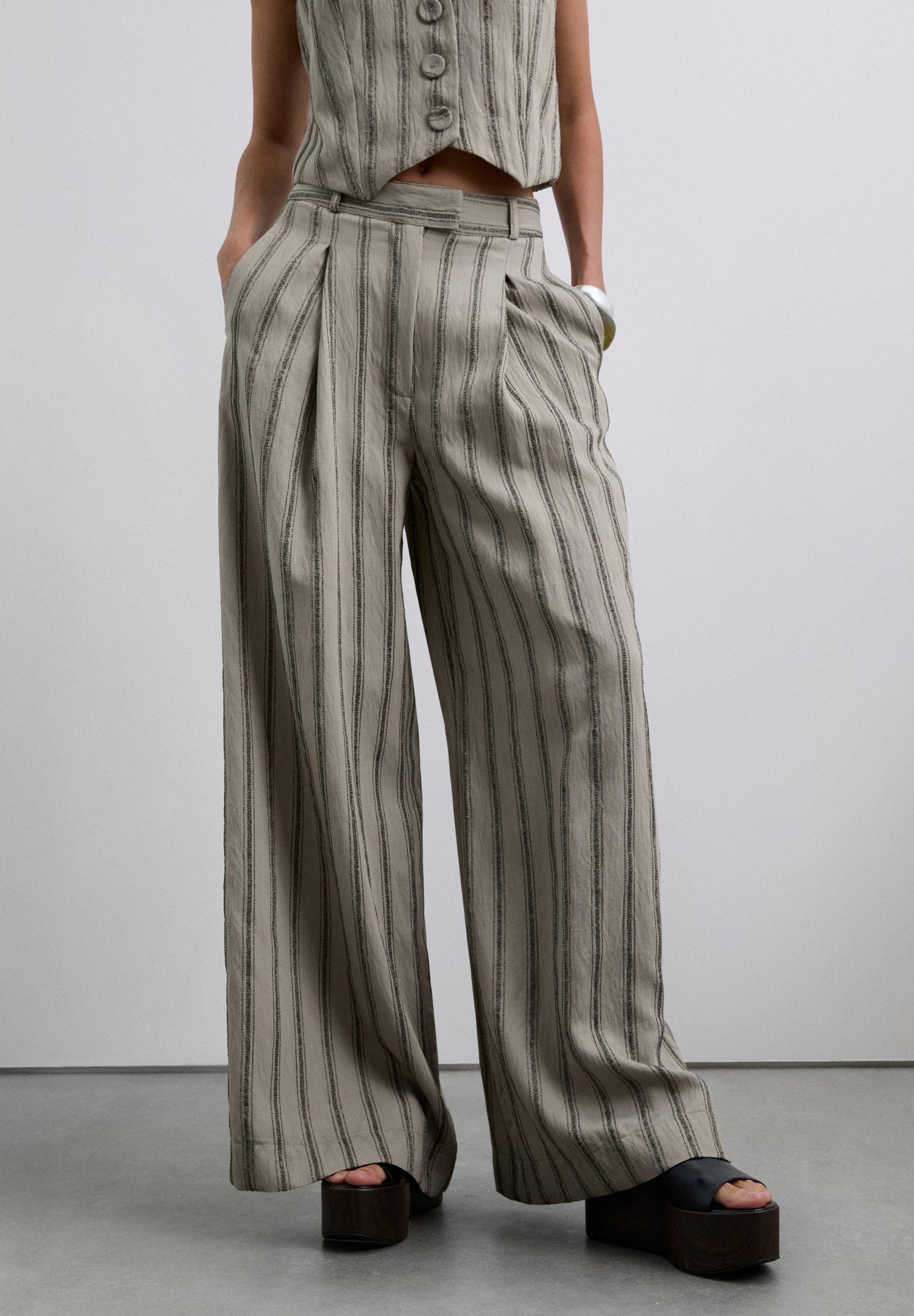 PANTALÓN CULOTTE DE PINZA RAYAS