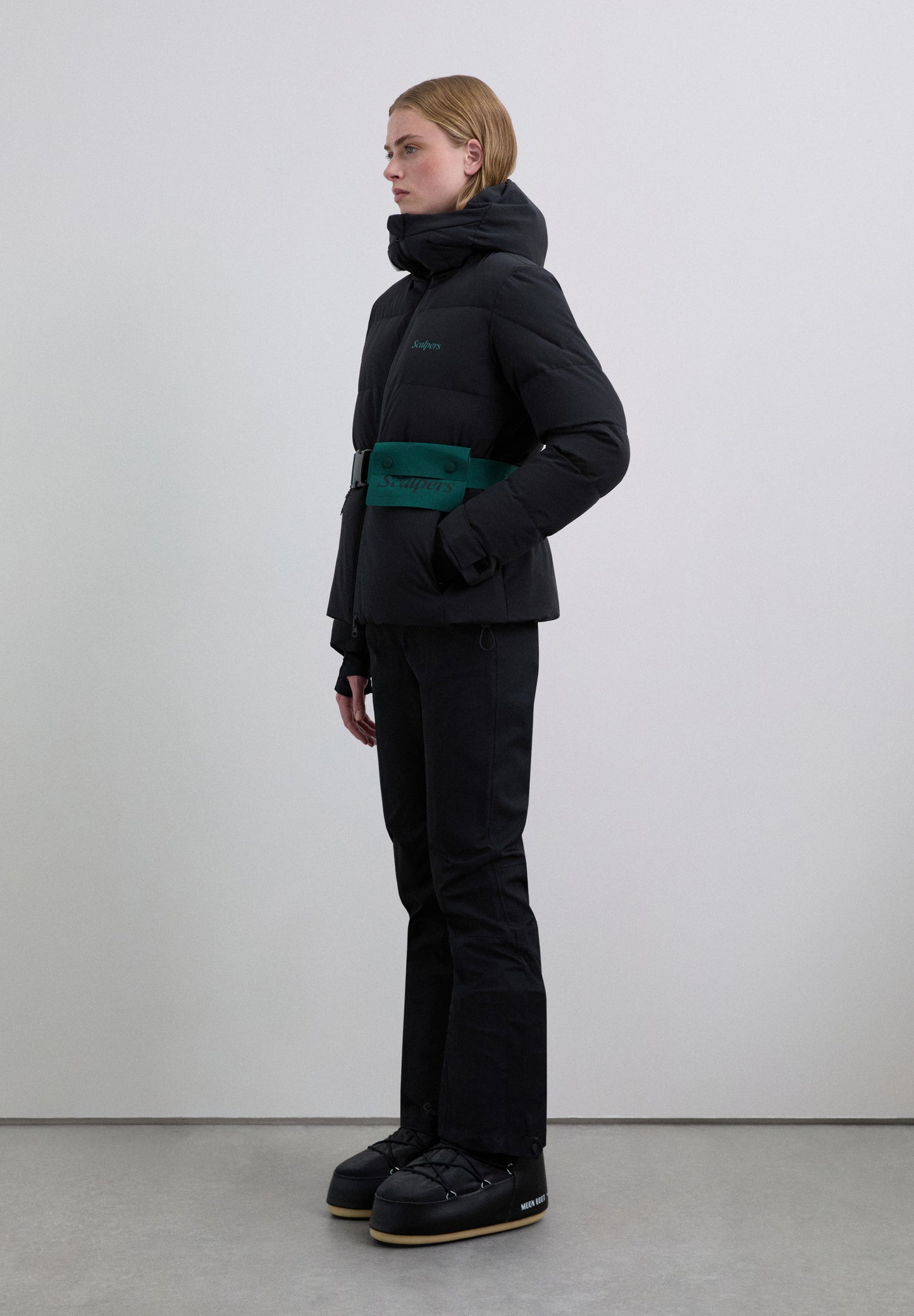 CHAQUETA DE ESQUÍ CON CINTURÓN