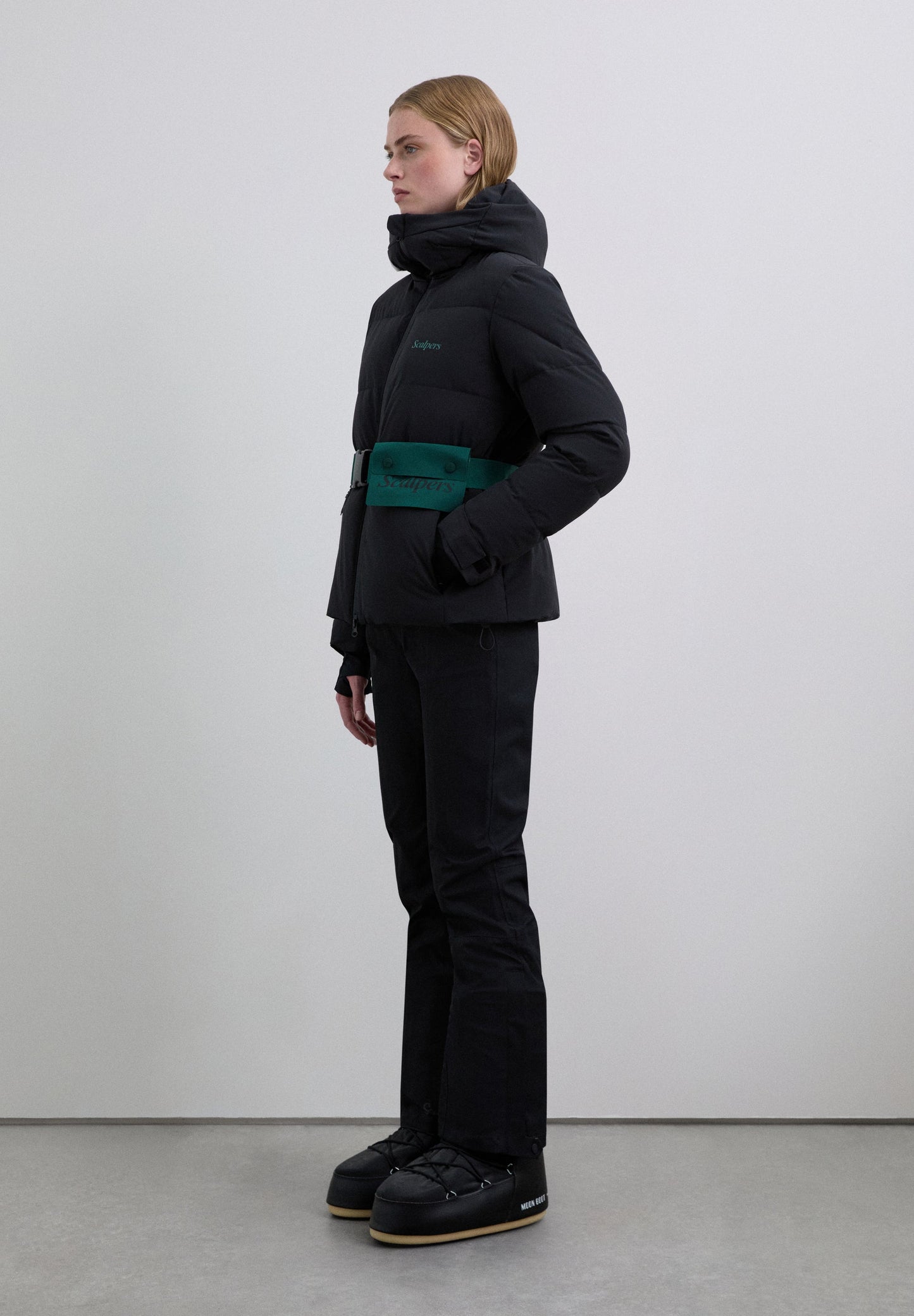 CHAQUETA DE ESQUÍ CON CINTURÓN