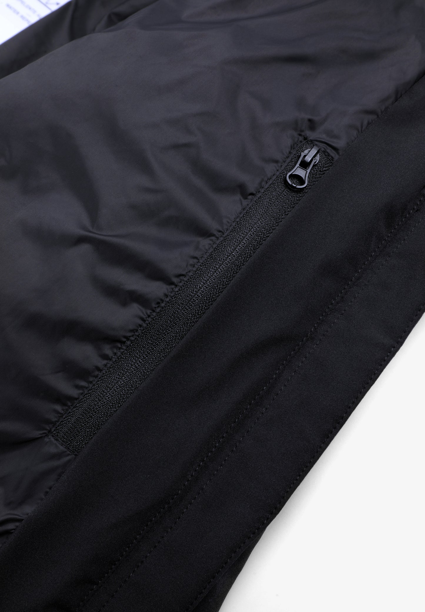 CHAQUETA DE ESQUÍ CON CINTURÓN