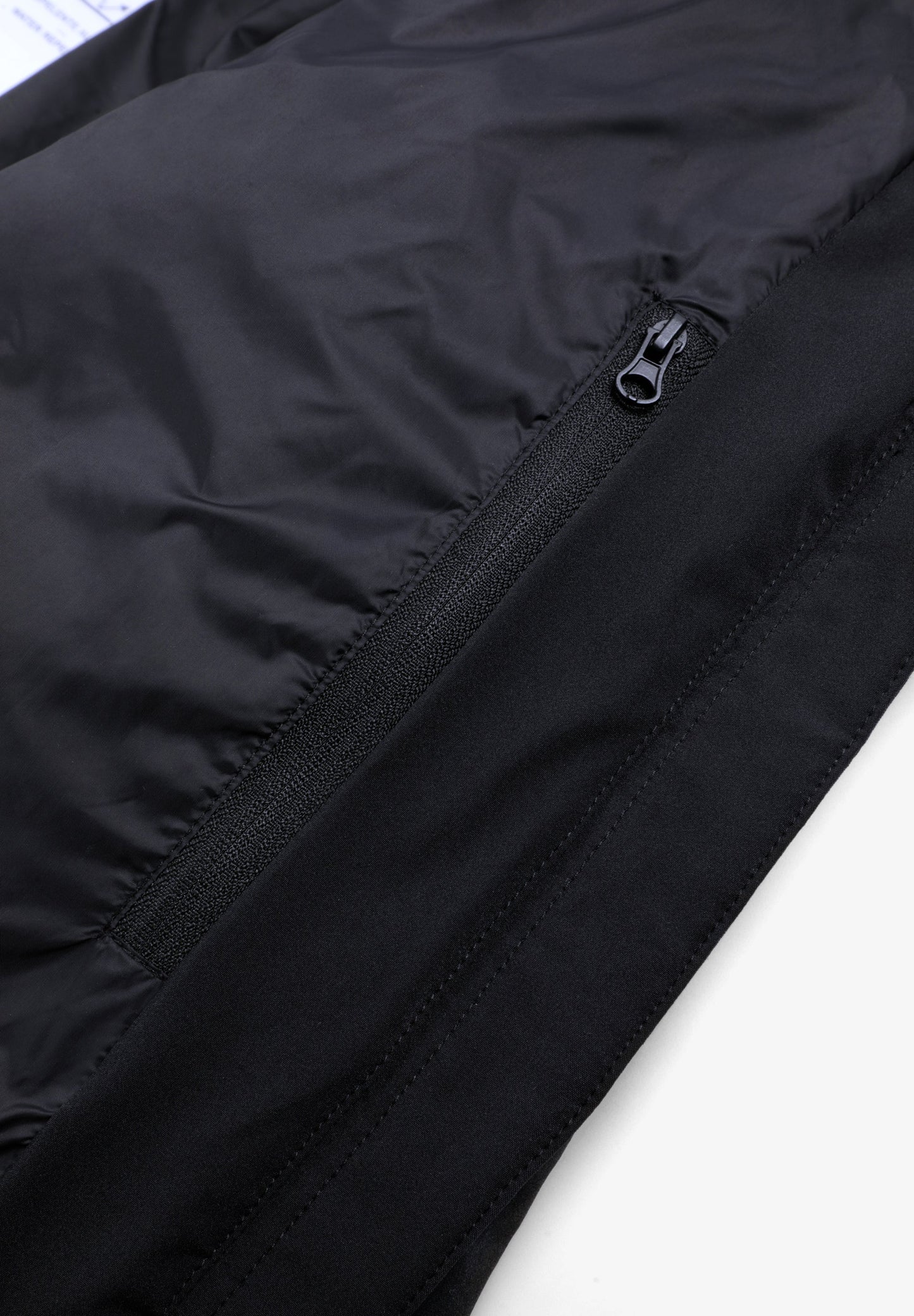 CHAQUETA DE ESQUÍ CON CINTURÓN