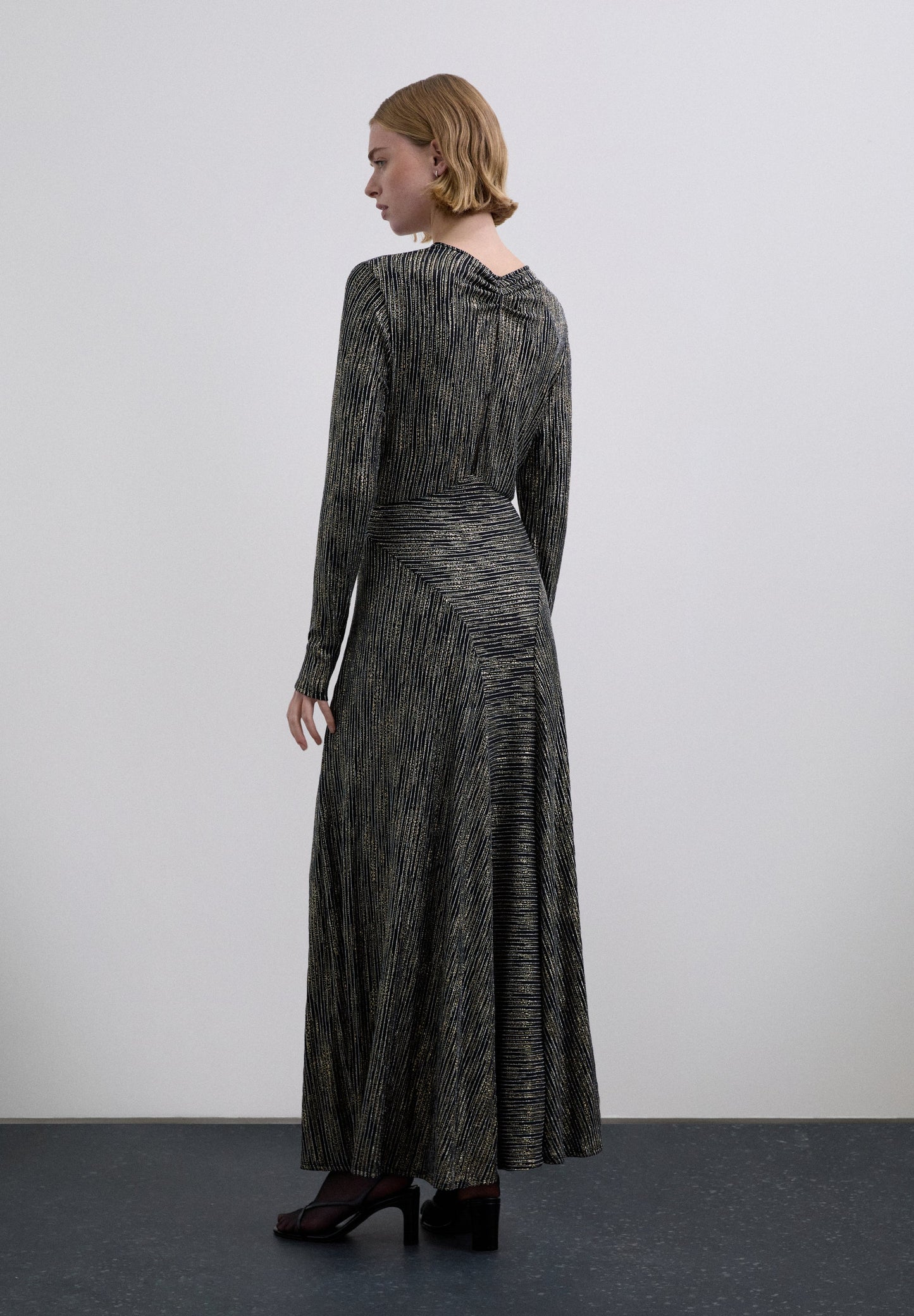 VESTIDO RAYAS METALIZADO