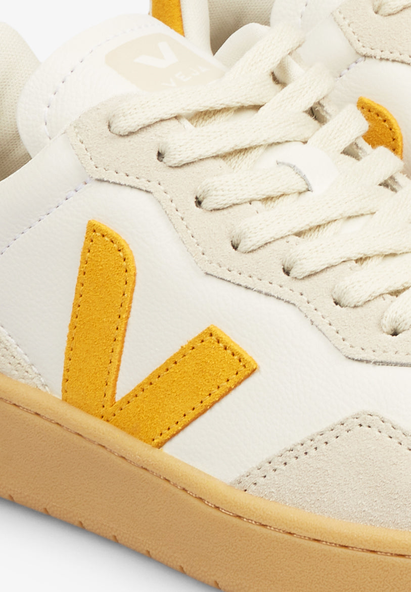 VEJA | SNEAKERS V-90 O.T