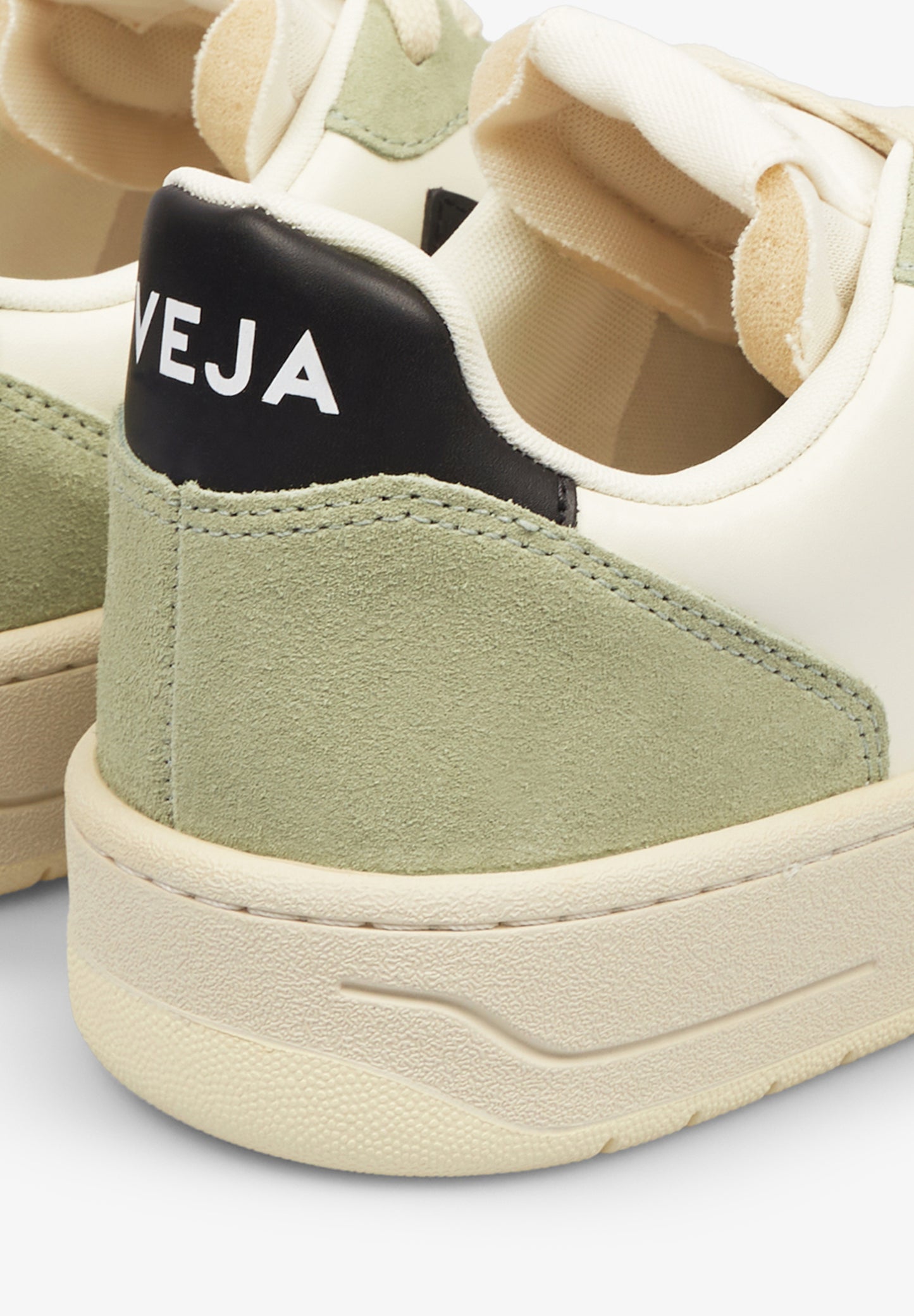 VEJA | SNEAKERS V-10 LEATHER