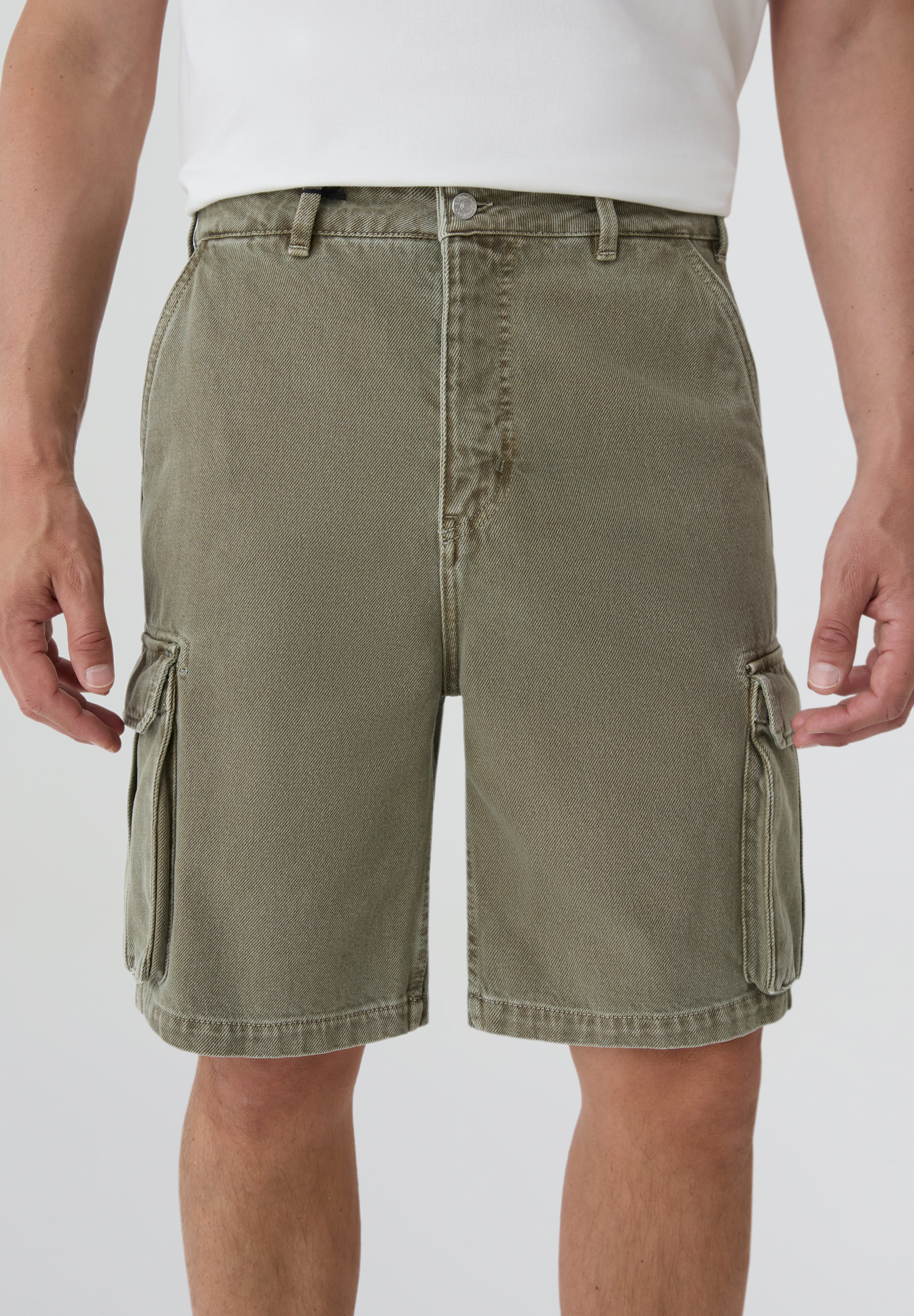 EDMMOND STUDIOS | BERMUDAS CARGO