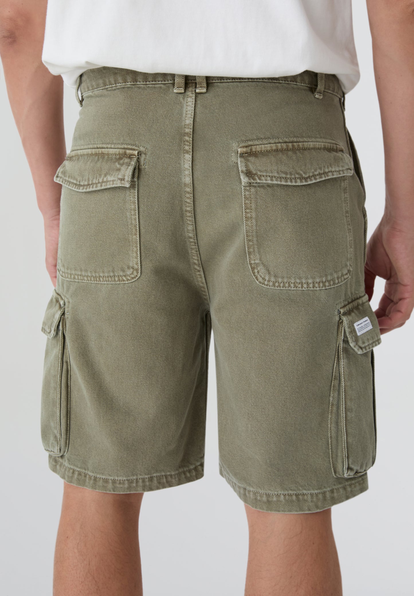 EDMMOND STUDIOS | BERMUDAS CARGO