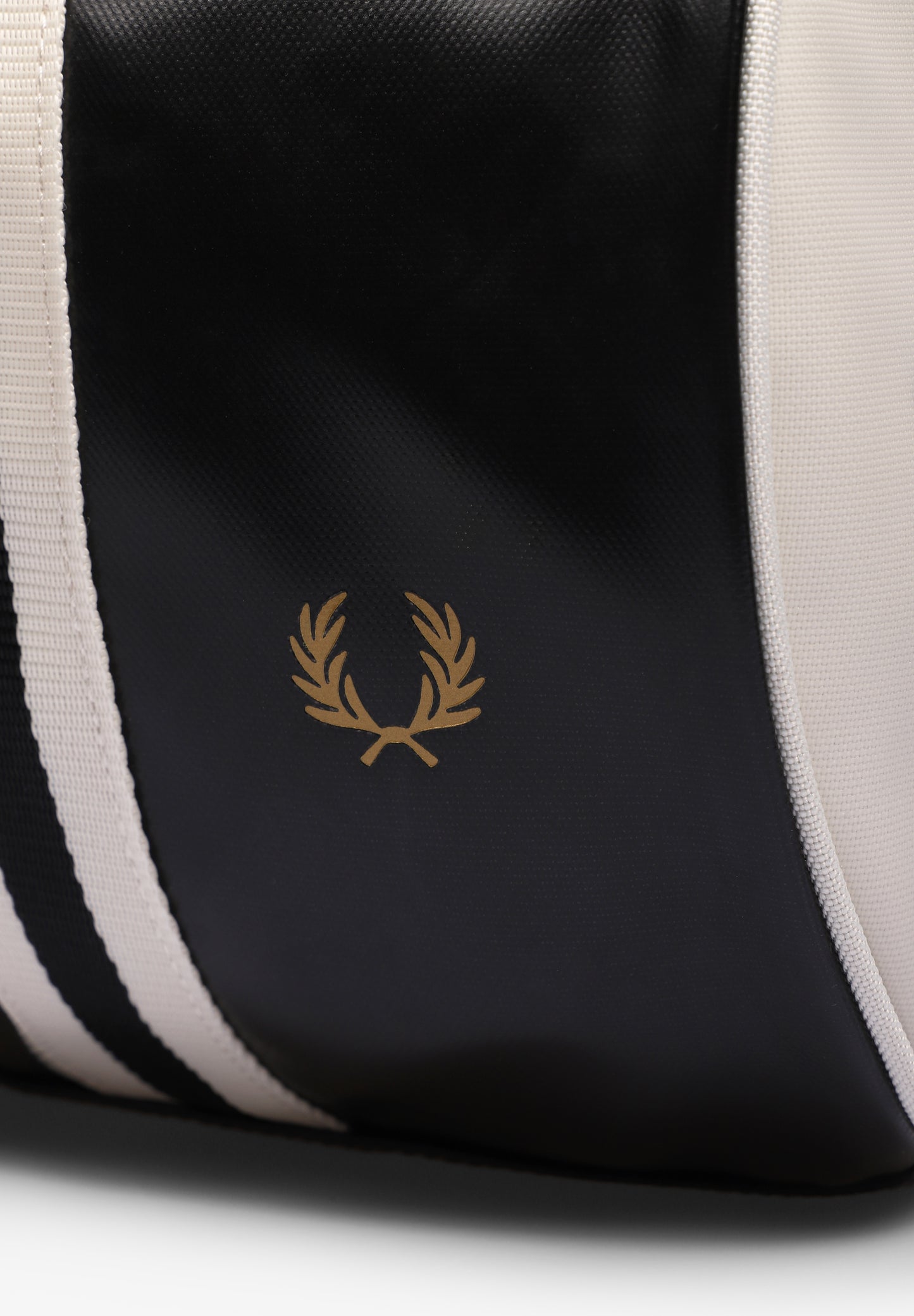 FRED PERRY | BOLSA CLASSIC BARREL