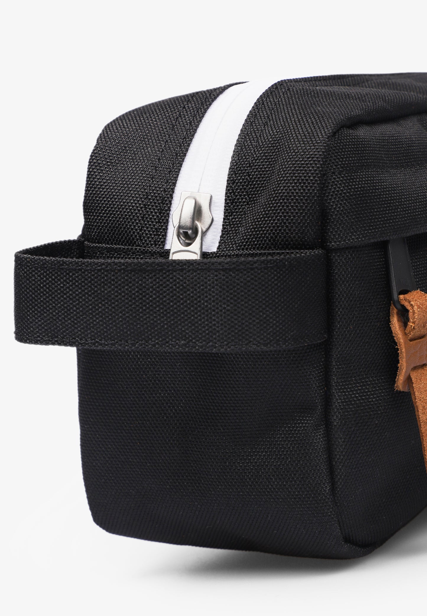 HERSCHEL | NECESER CHAPTER TRAVEL KIT