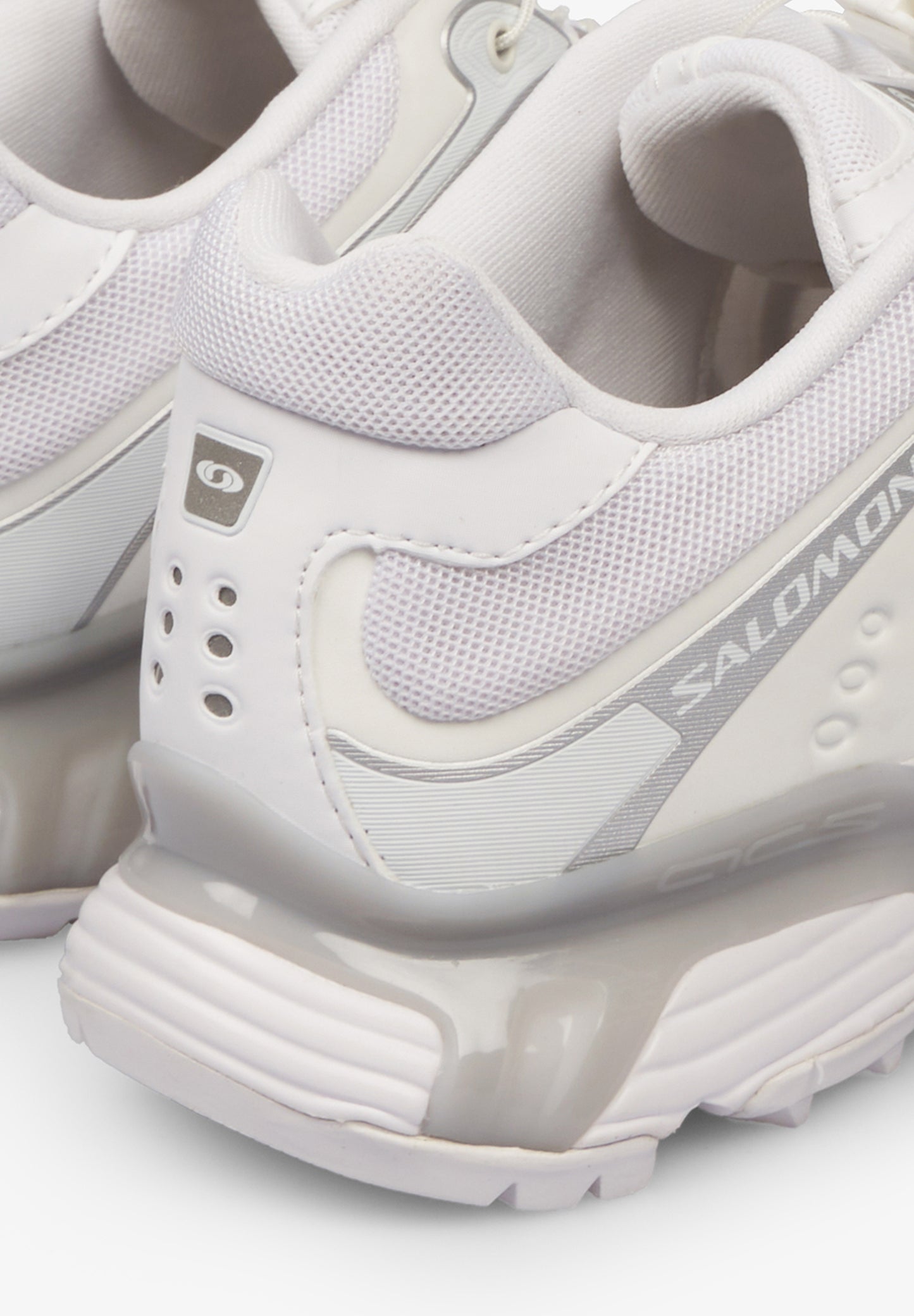 SALOMON | SNEKAERS XT-WHISPER MUJER