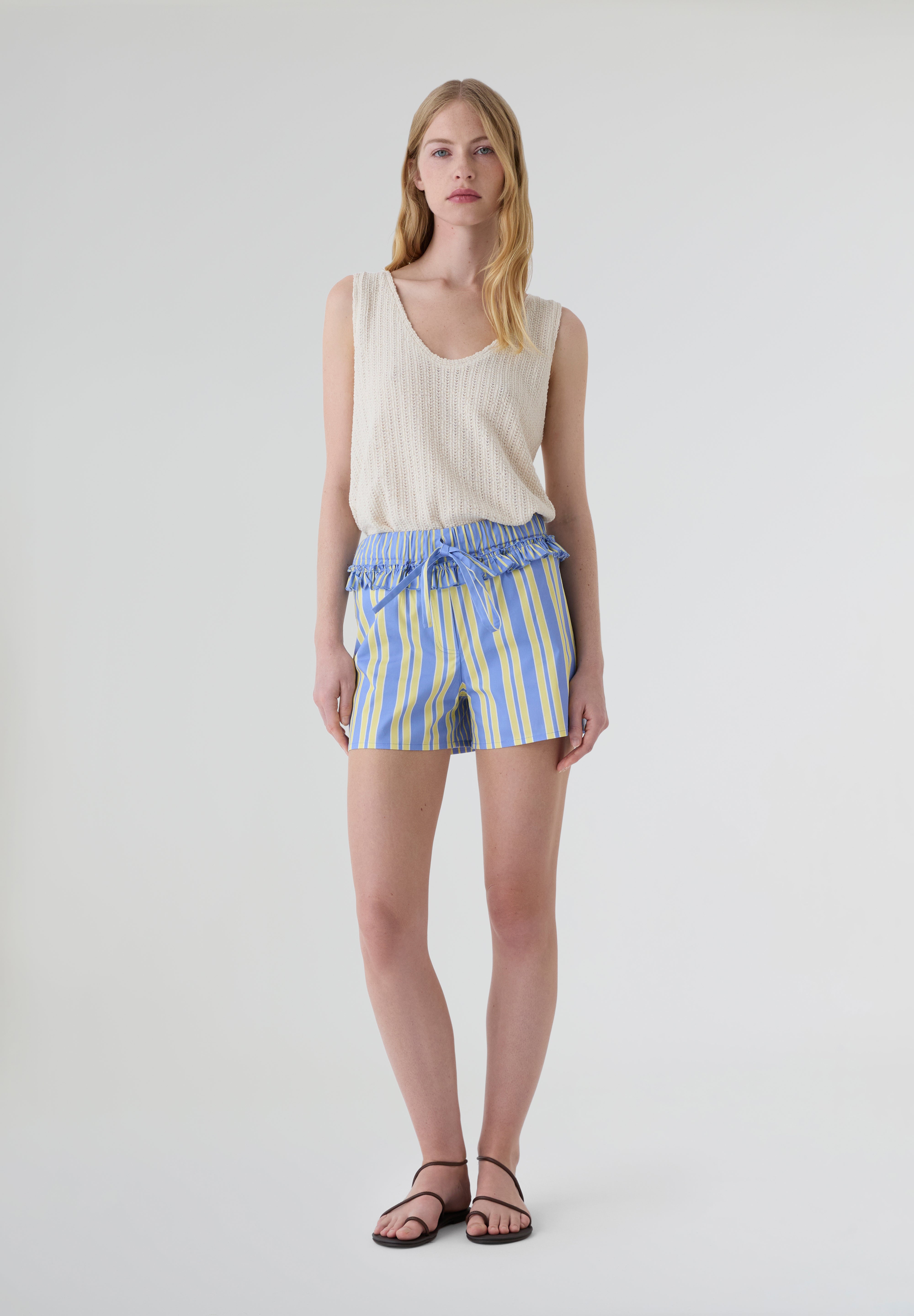 LAAGAM | SHORT CAOS