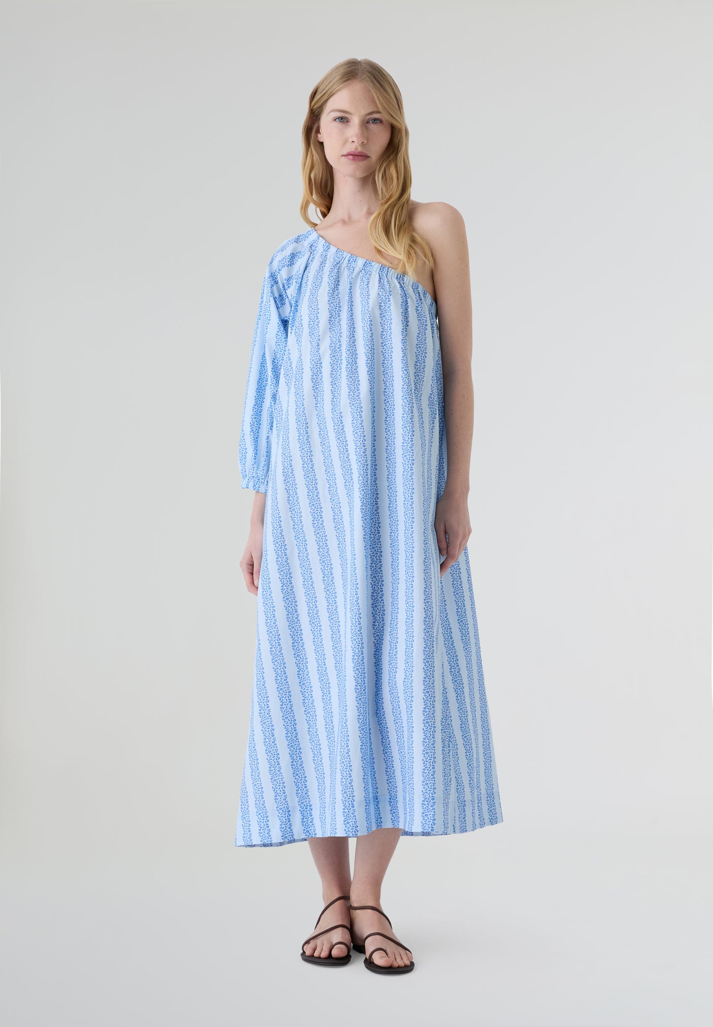 THE TINY BIG SISTER | VESTIDO HOMBRO ASIMETRICO