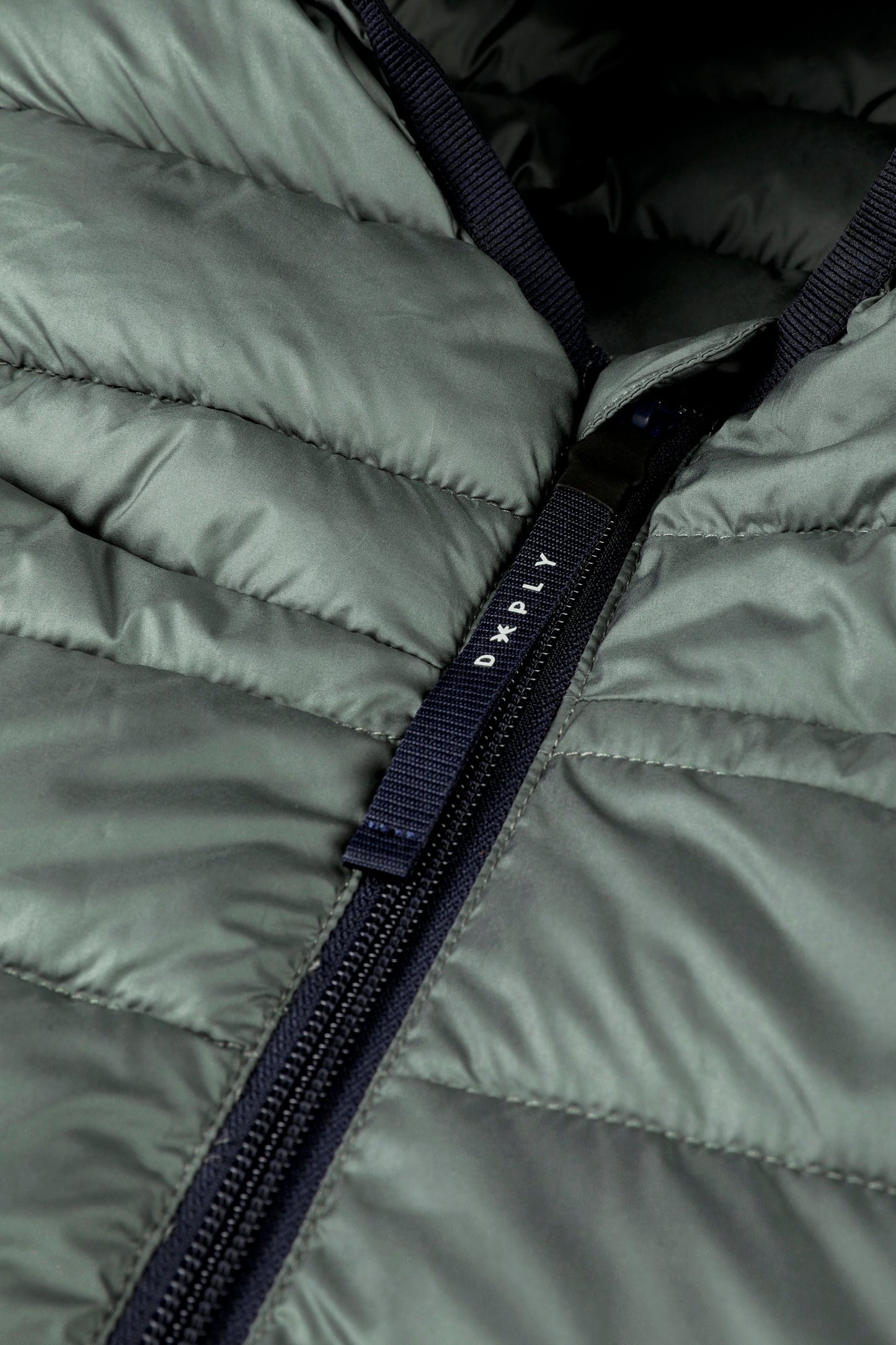 DEEPLY | CHAQUETA ACOLCHADA MAT