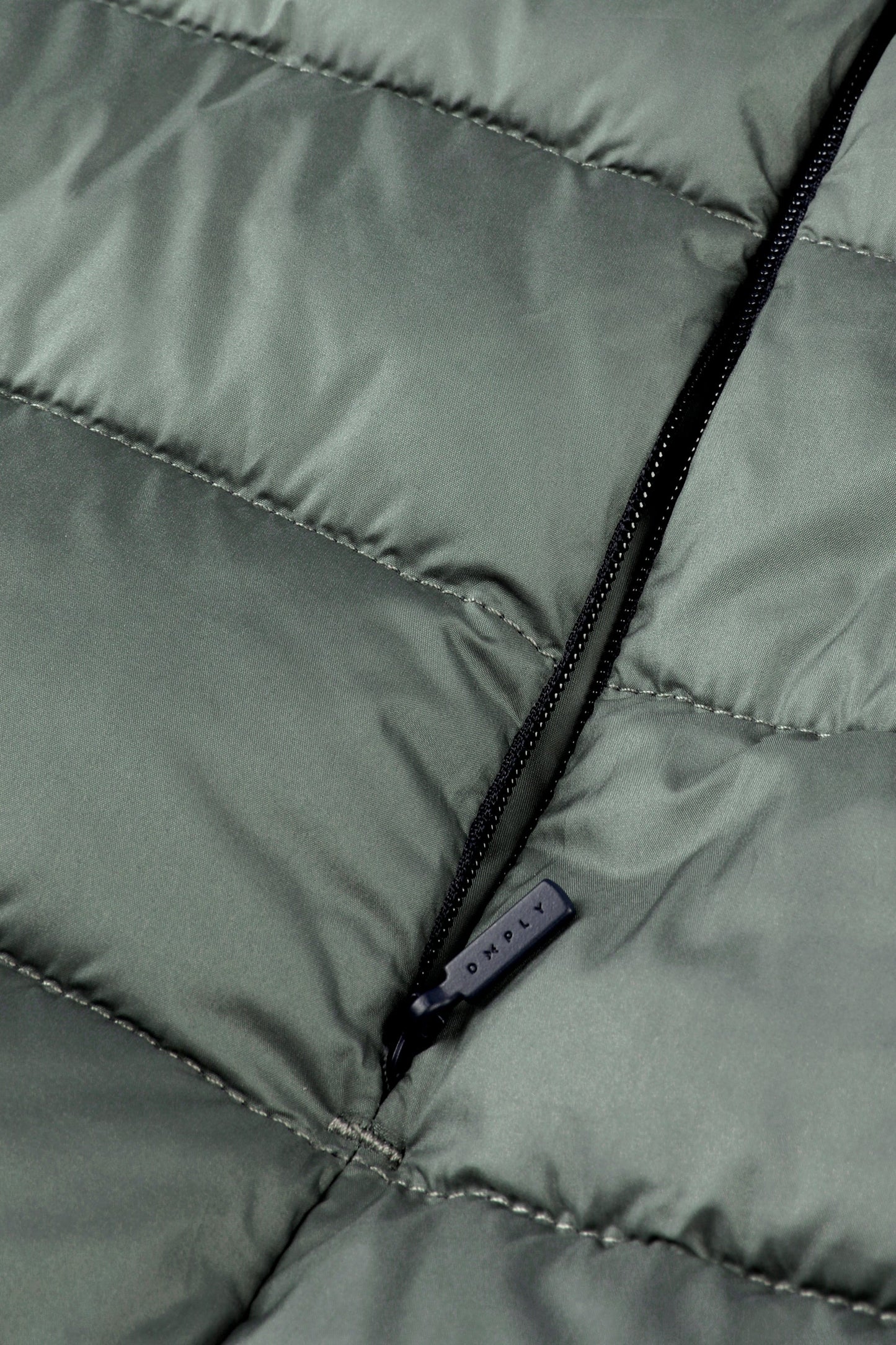 DEEPLY | CHAQUETA ACOLCHADA MAT