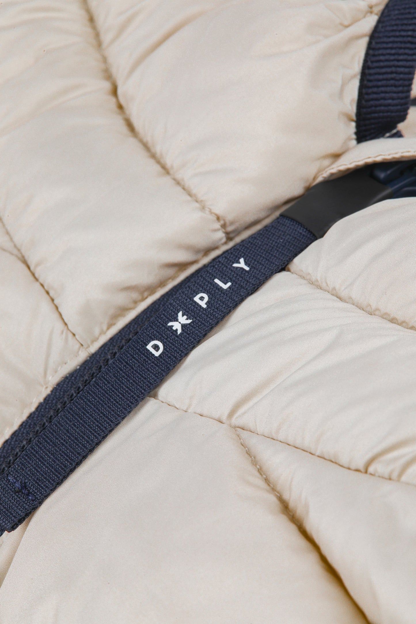 DEEPLY | CHAQUETA ACOLCHADA MAT
